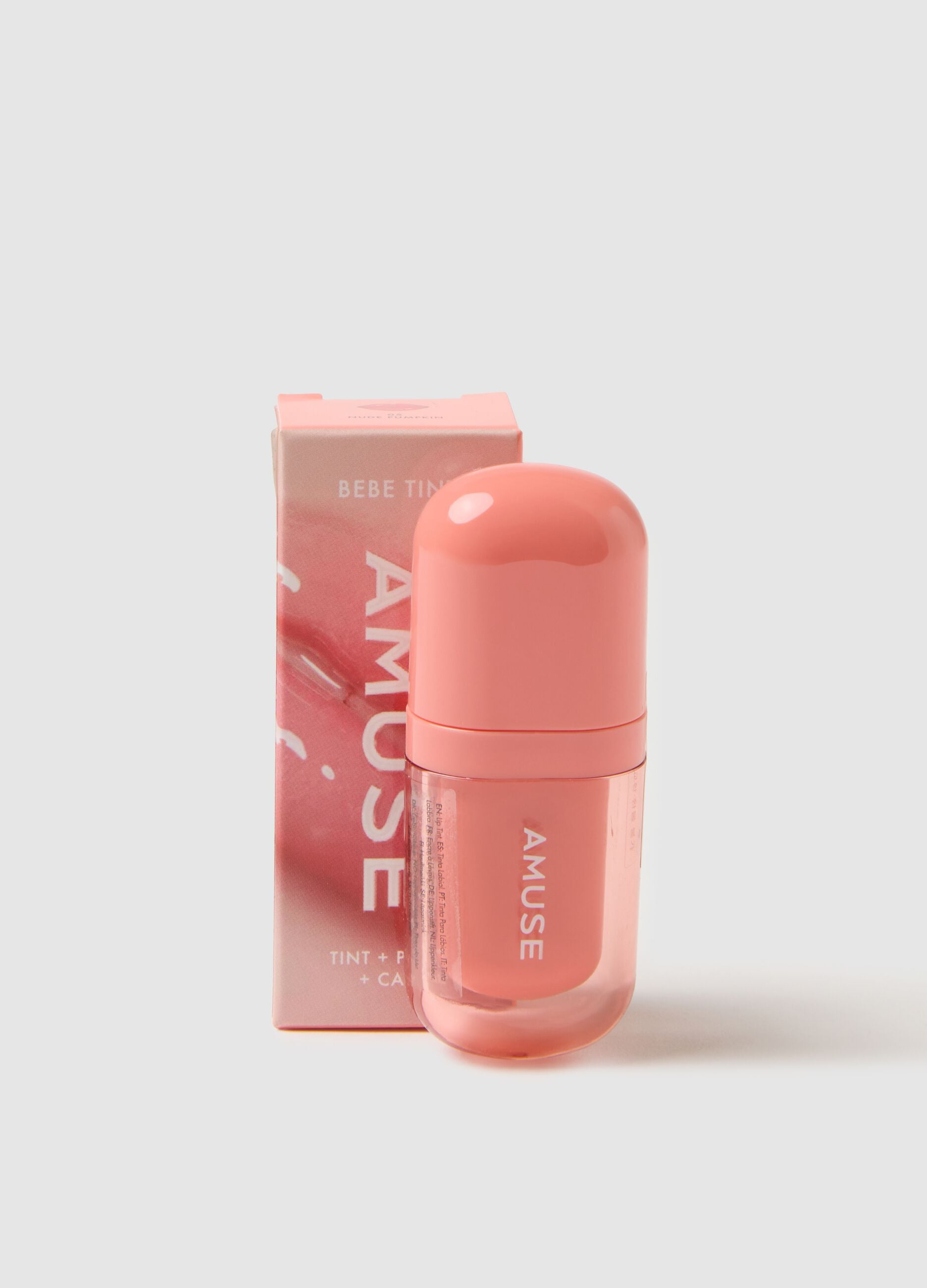 COLOUR + VOLUME + HYDRATION, innovative lip tint with volumizing effect, for soft and super juicy lips