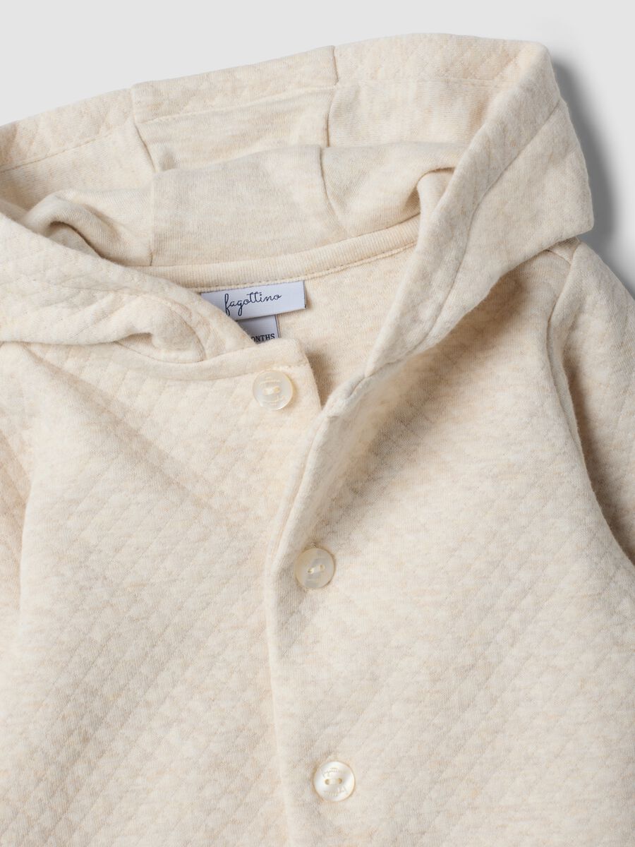 Tutina beige con cappuccio in misto cotone organico_2