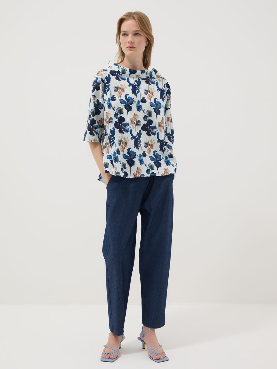 Blue stretch-cotton top with floral print_1