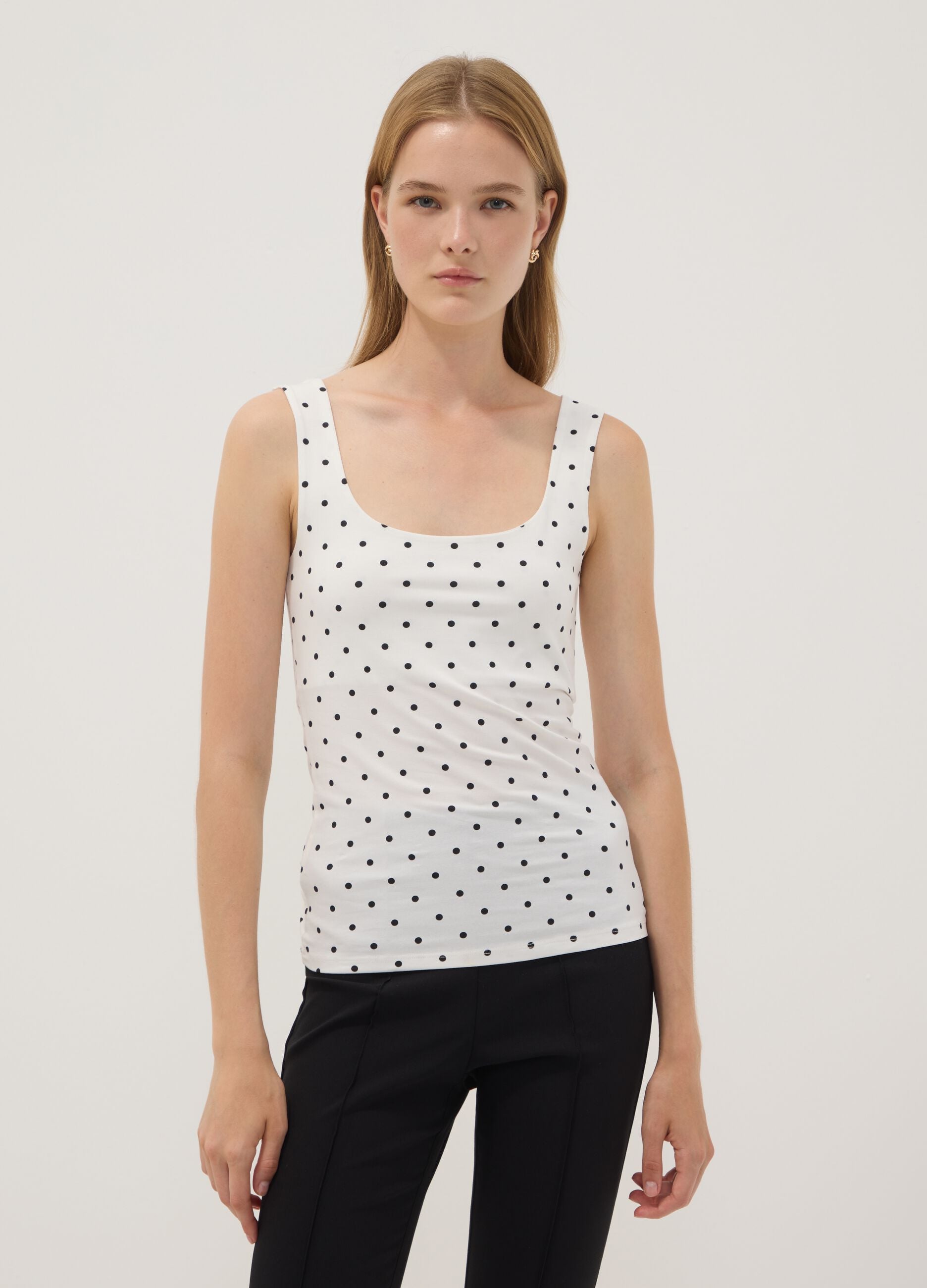 White fitted stretch cotton polka-dot top