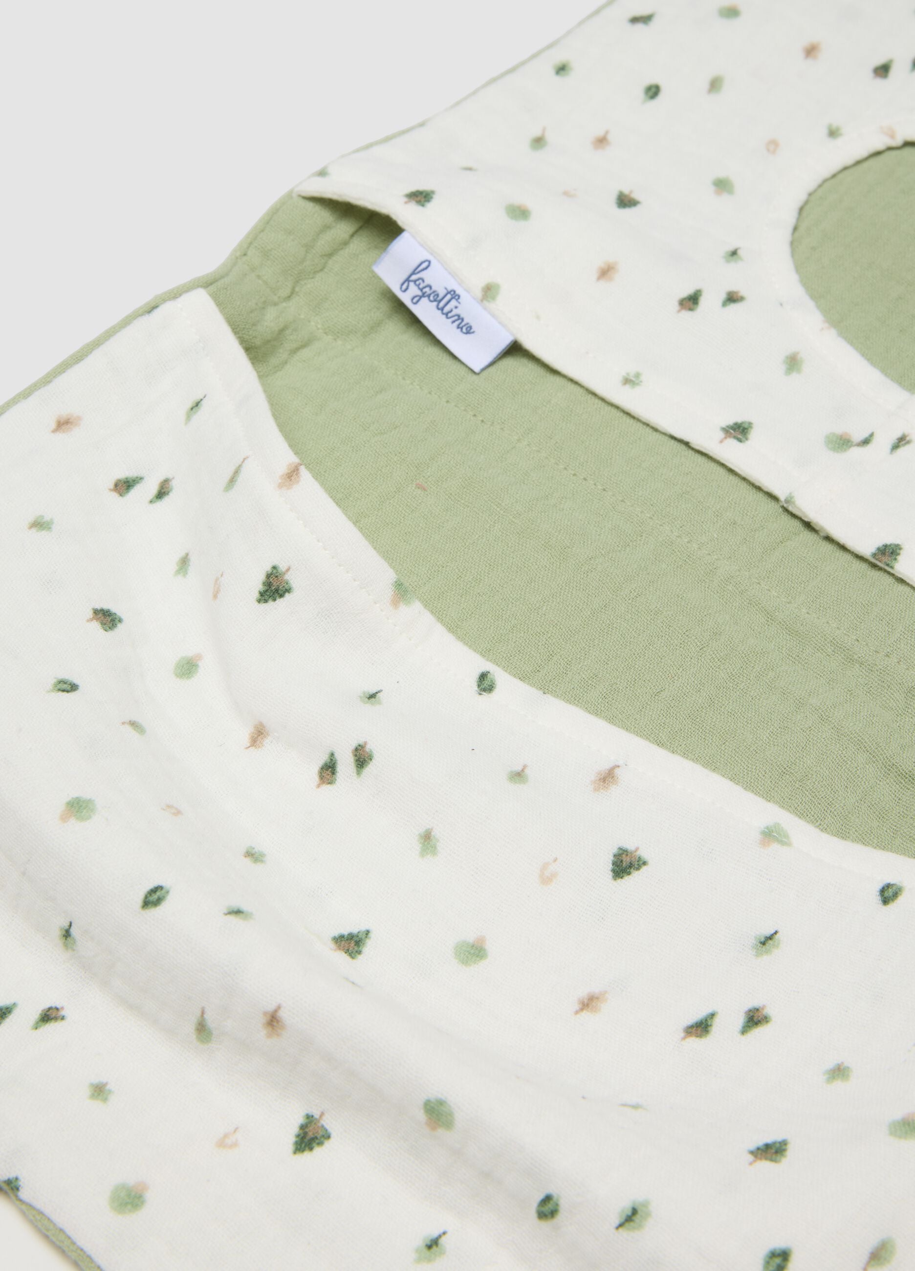 Green 100% cotton changing mat with all-over print