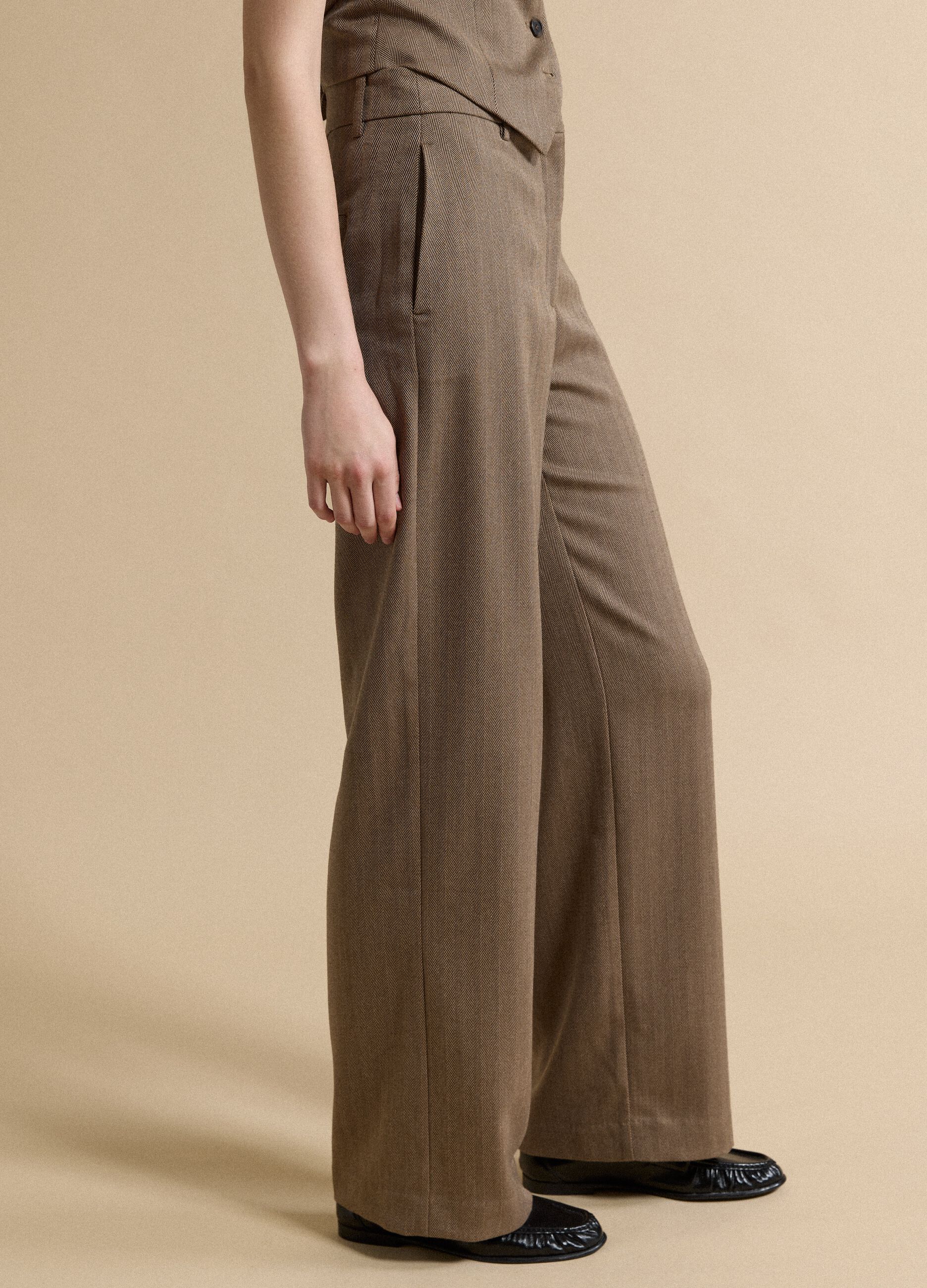Brown regular-fit formal trousers in stretch viscose