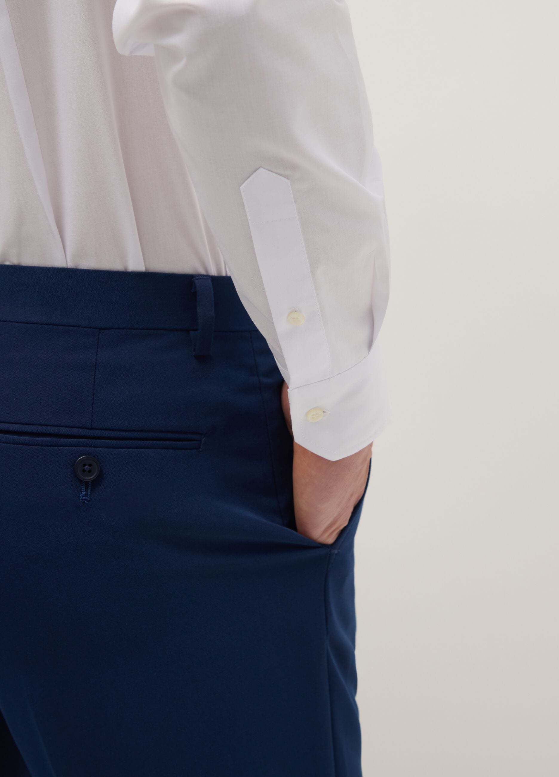White cotton blend slim fit easy iron shirt