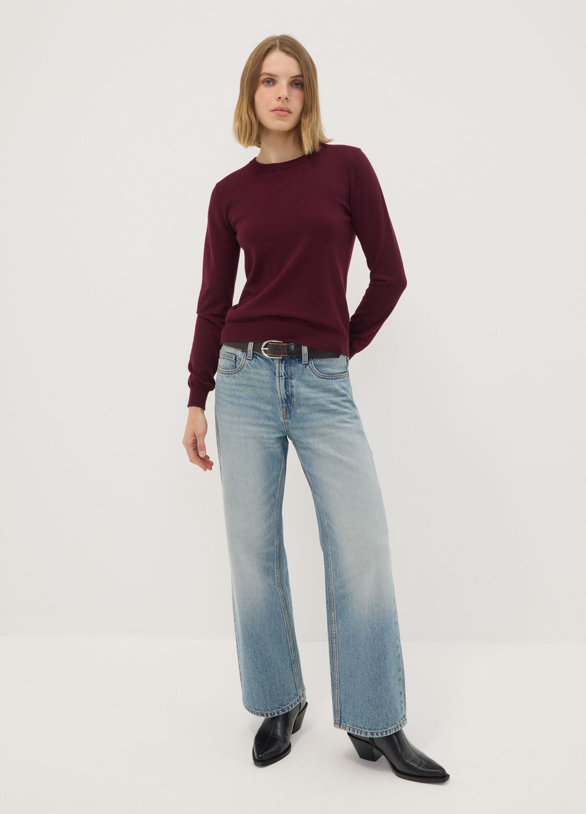 Burgundy crew-neck wool-blend jumper, regular fit