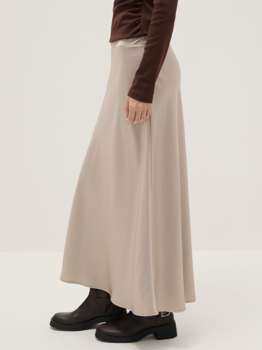 Beige satin skirt with regular fit and elastic waist_3