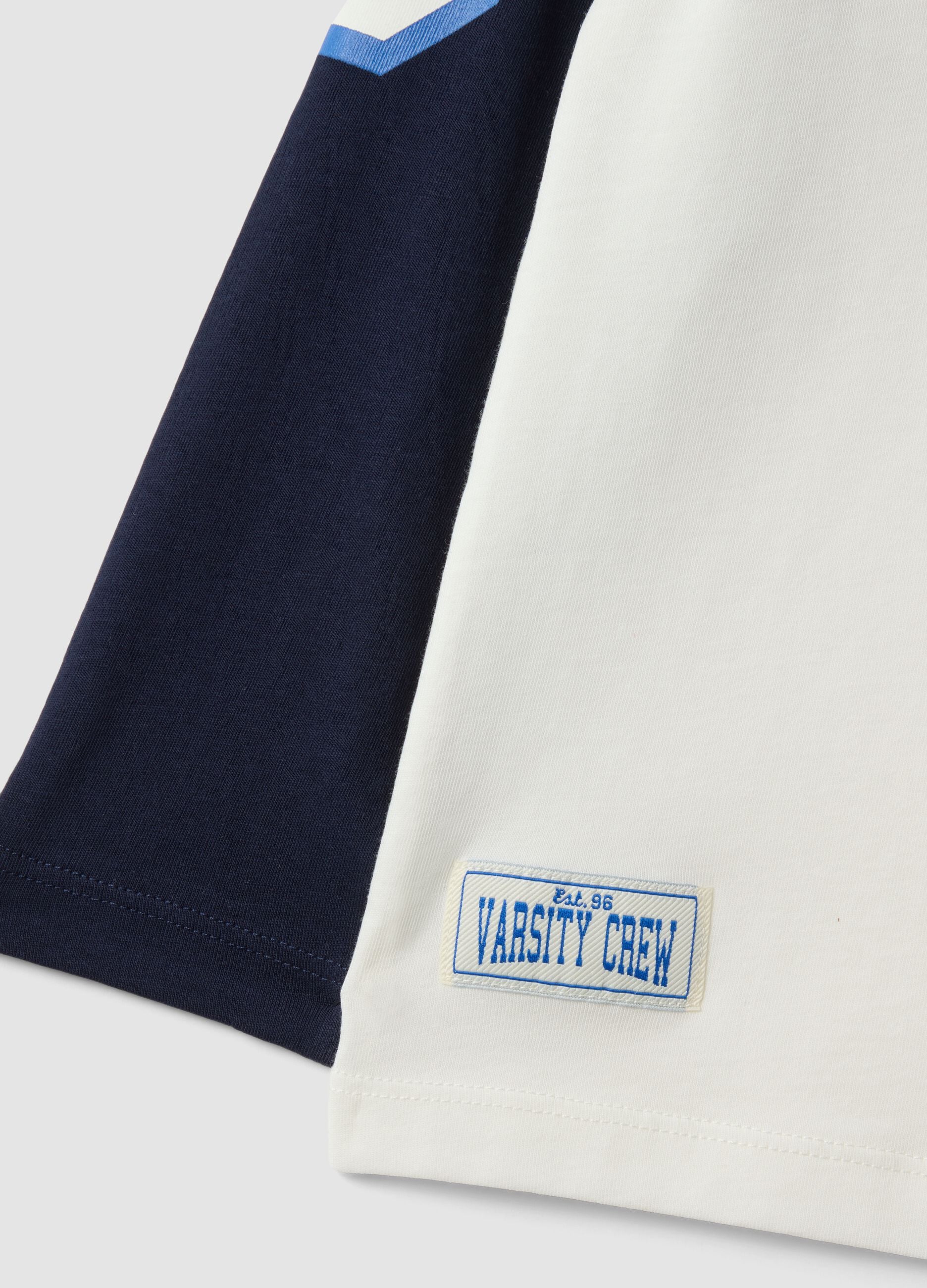 White pure cotton boys&rsquo; T-shirt with crew neck and raglan sleeves