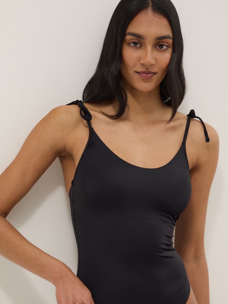 Black Fitted Swimsuit_3