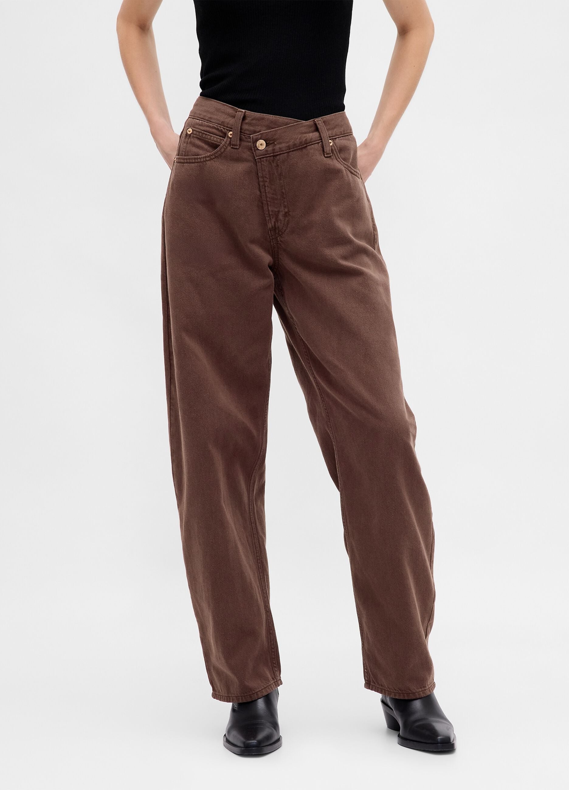 Brown jeans made of cotton and lyocell