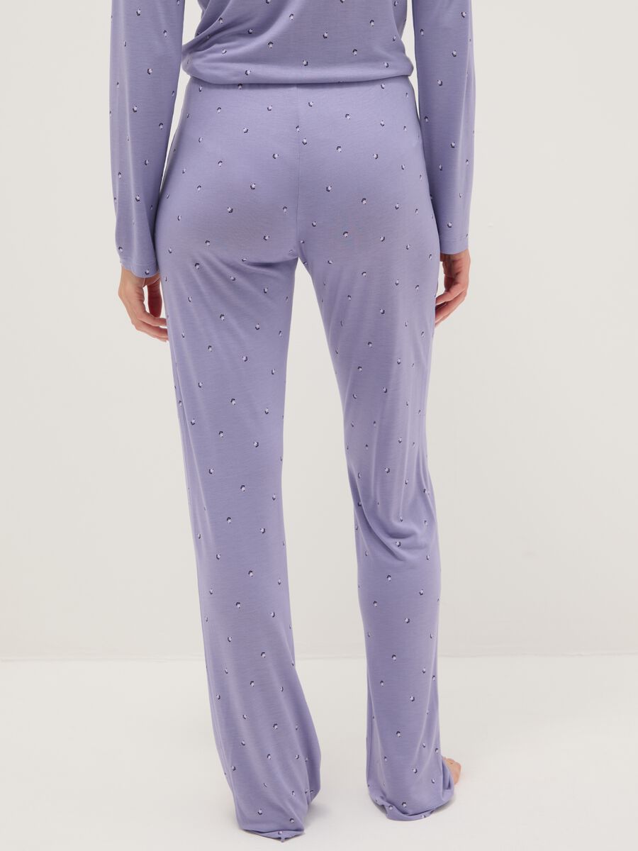 Pantaloni pigiama viola regular fit con dettagli in pizzo e fantasia_2