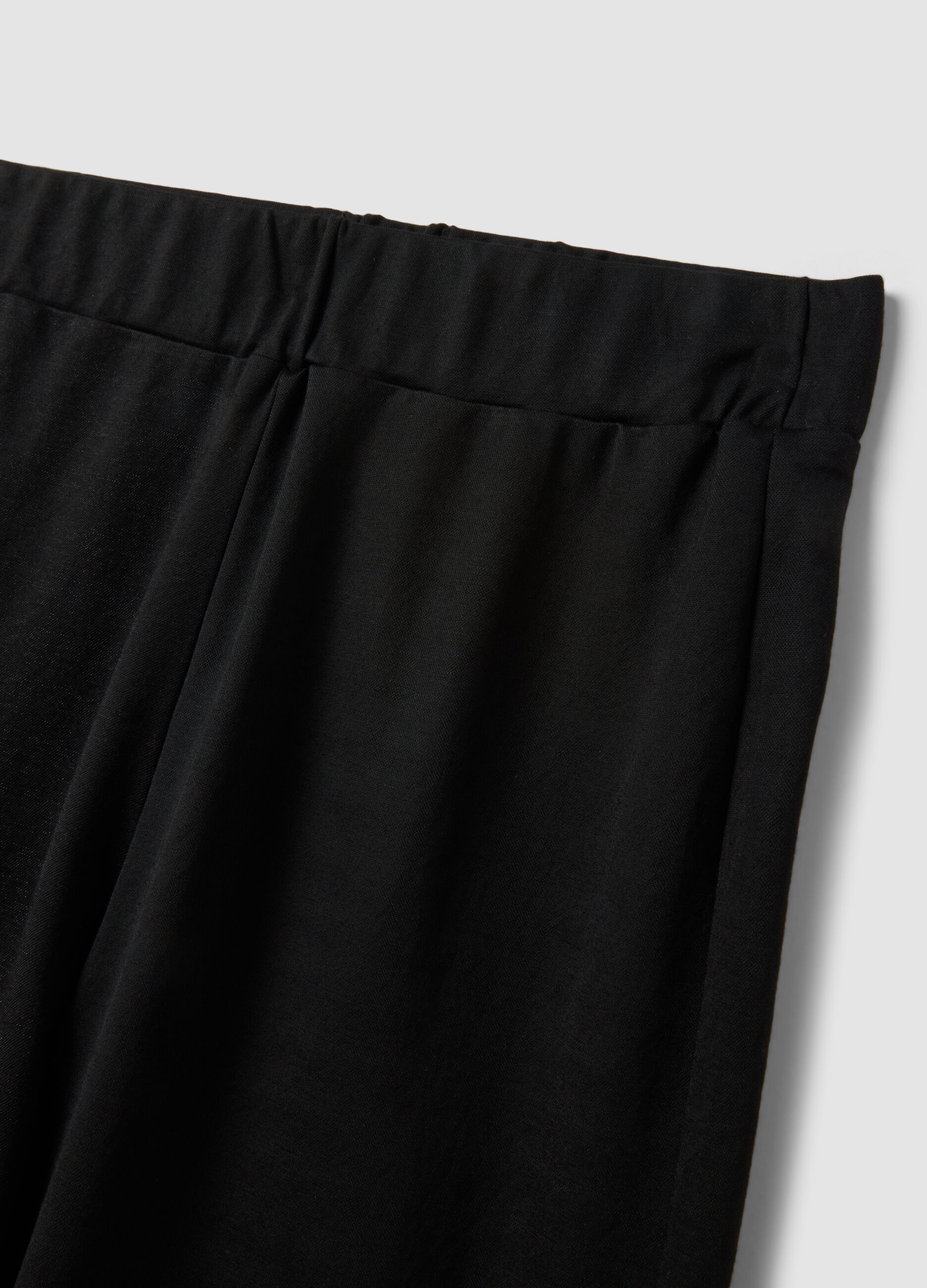 Black viscose-blend culotte trousers