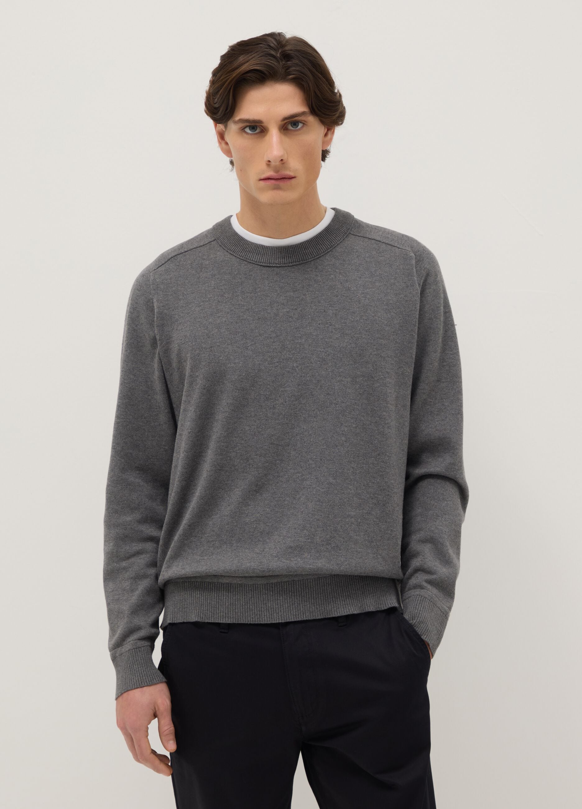 Grey crew-neck pure cotton sweater regular fit