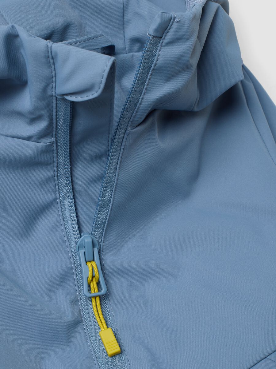 Giacca azzurra con cappuccio e zip regular fit per bimbo_3