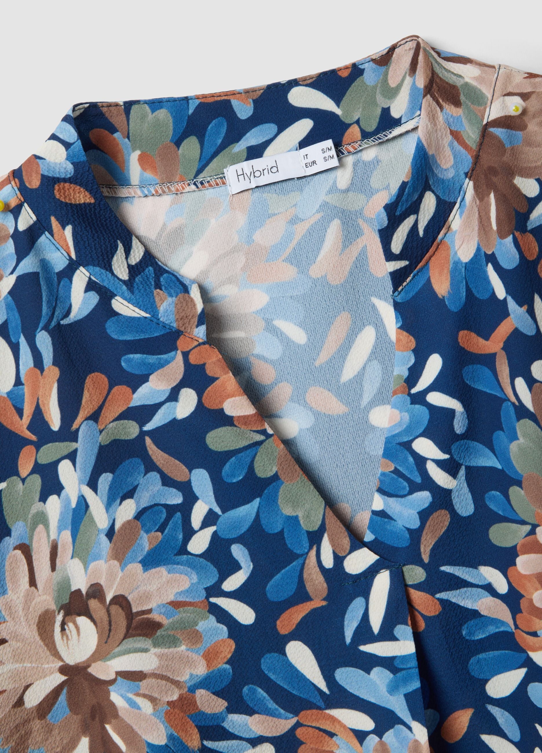 Multicolour long-sleeve top with floral pattern, regular fit