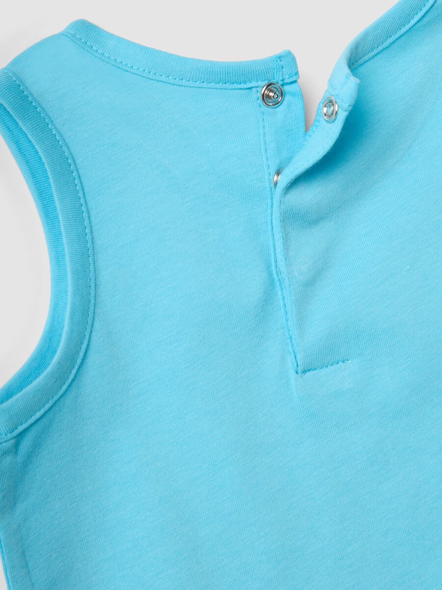 Canotta azzurra in puro cotone da bimbo regular fit con stampa vela_3