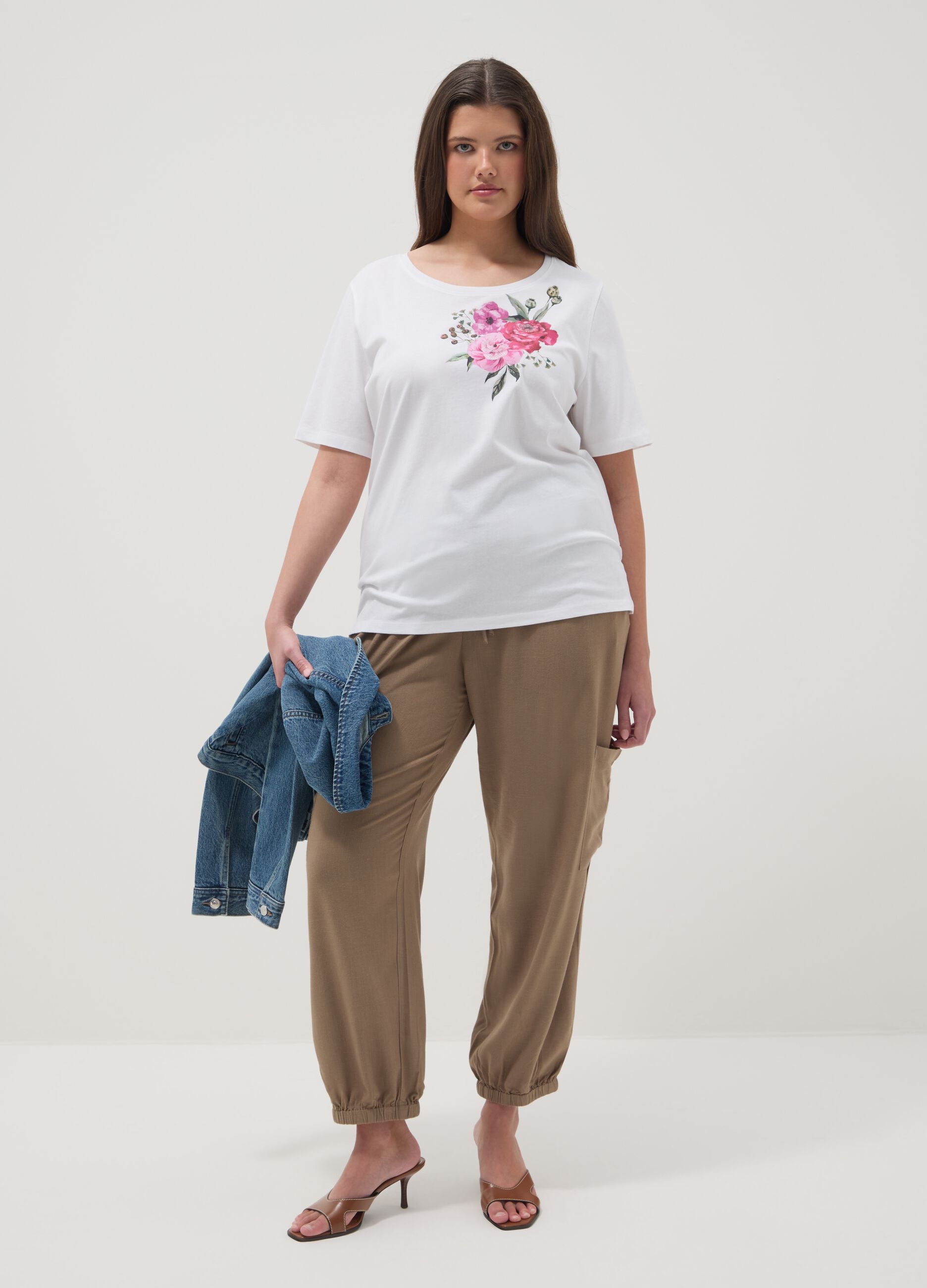 White pure cotton regular fit T-shirt with print