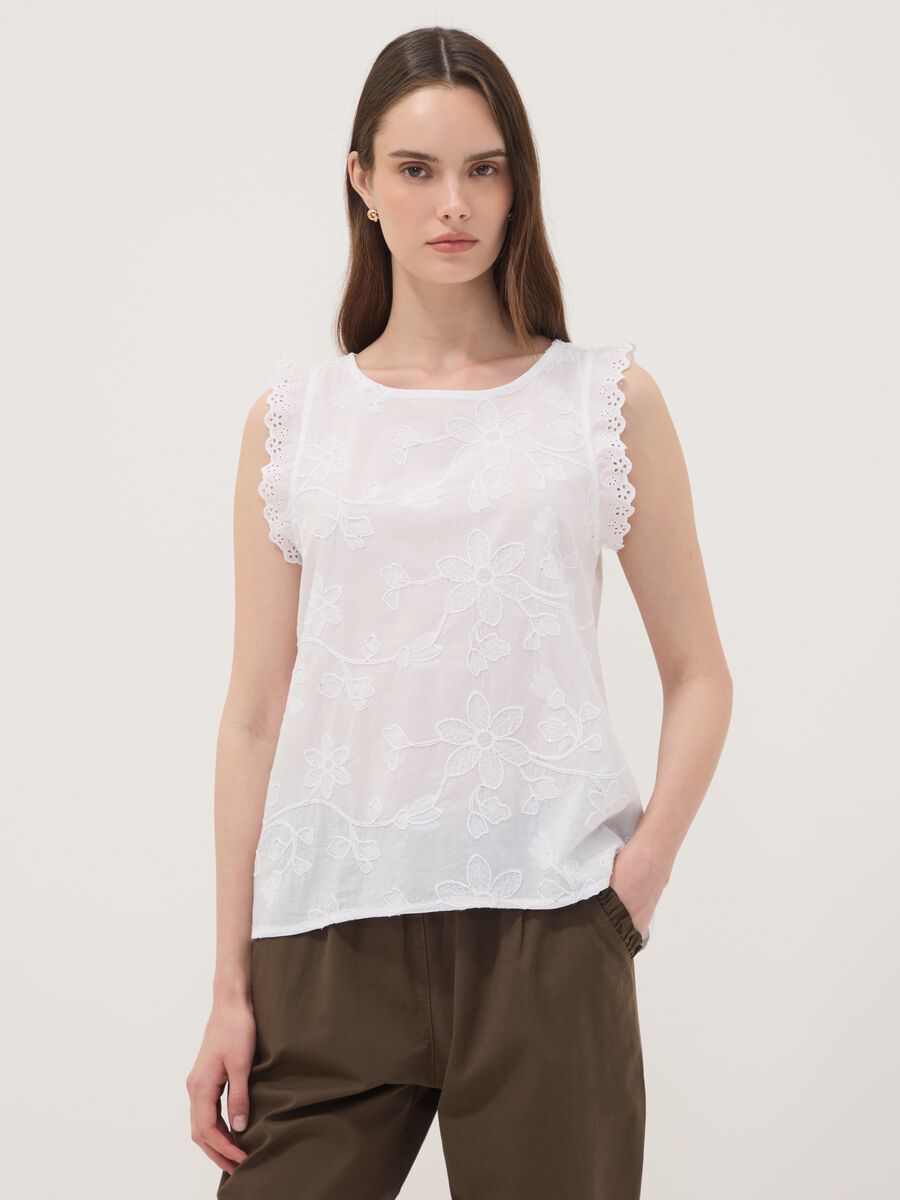 White pure cotton blouse with floral embroidery, regular fit_1
