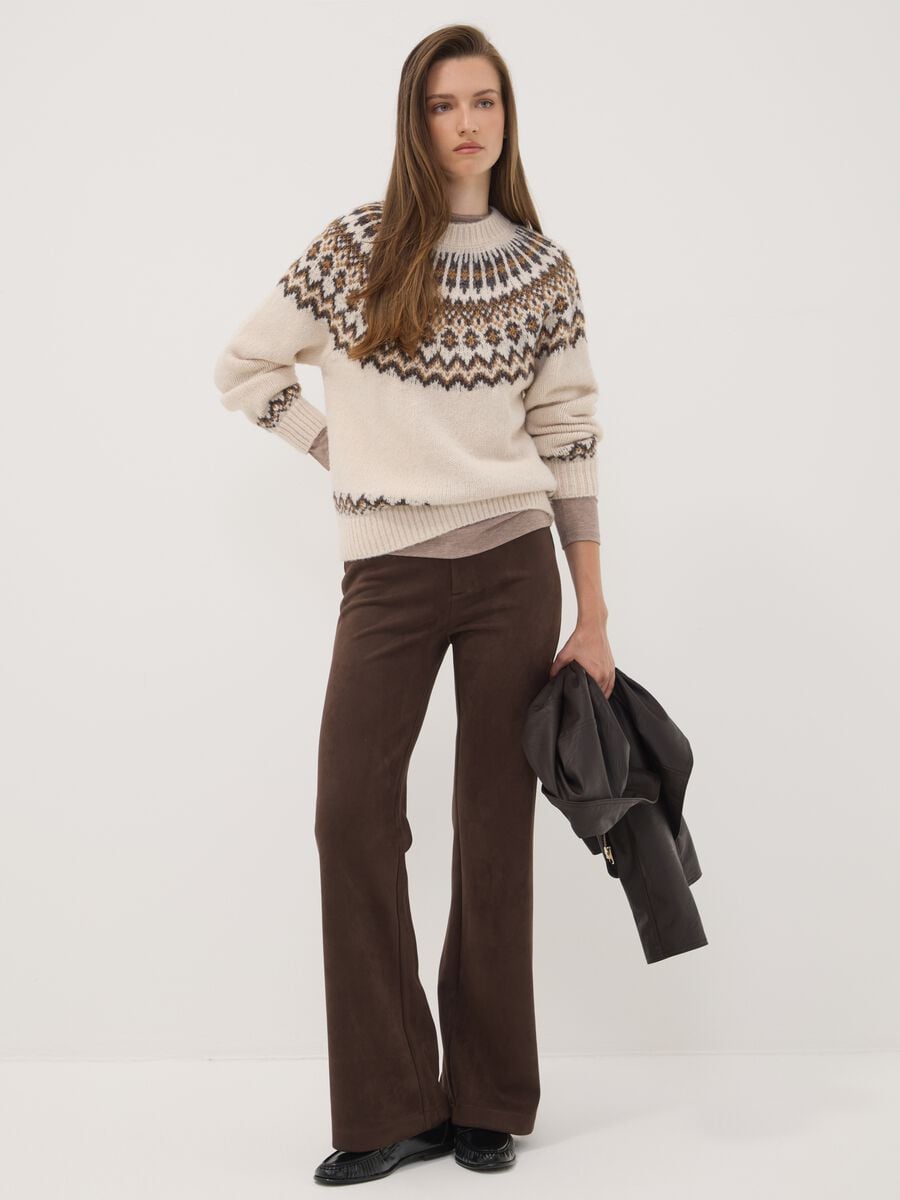 Brown flared trousers in stretch fabric_0