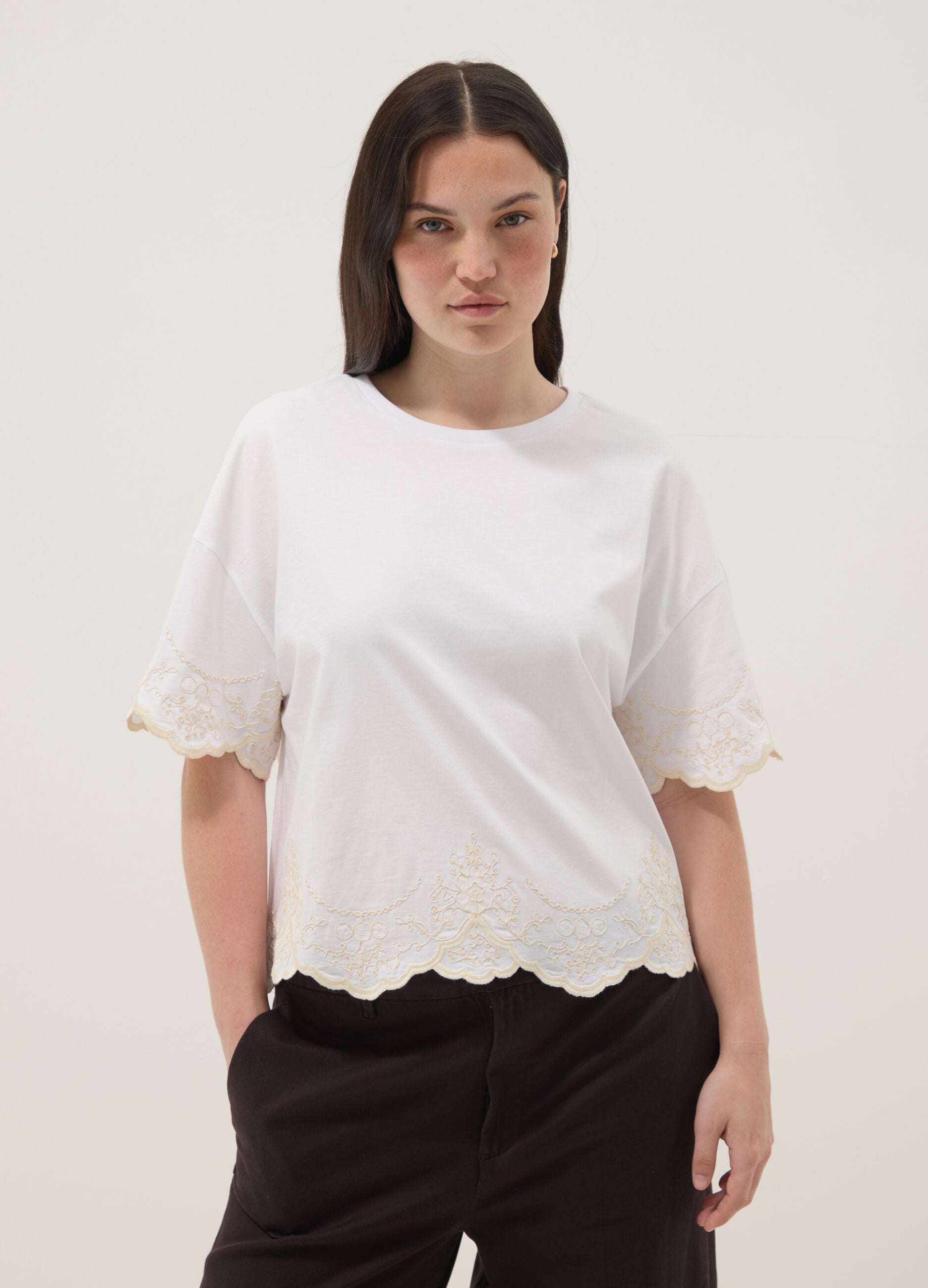 White pure cotton T-shirt with embroidery, regular fit