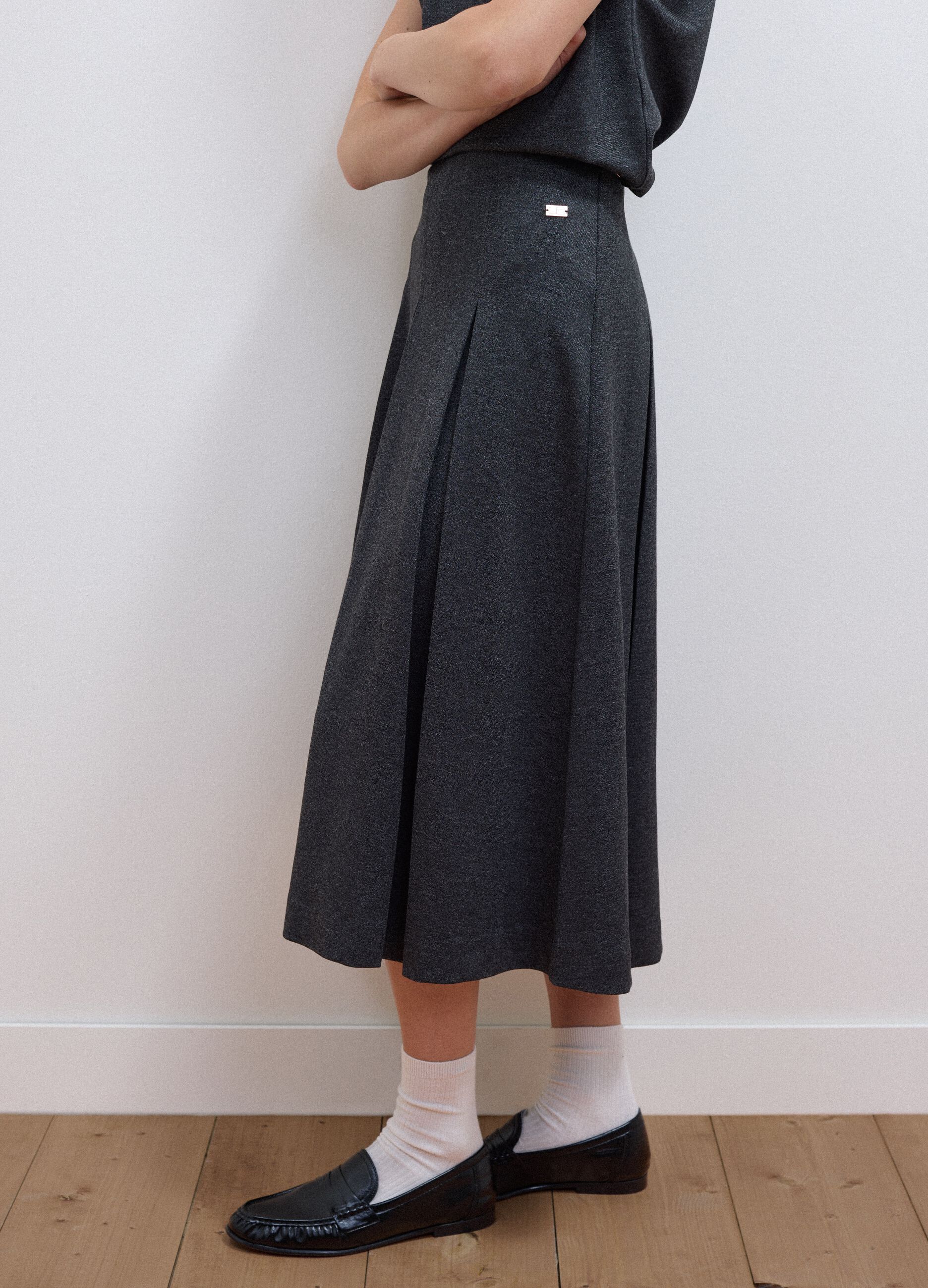 Long grey stretch-viscose skirt, regular fit