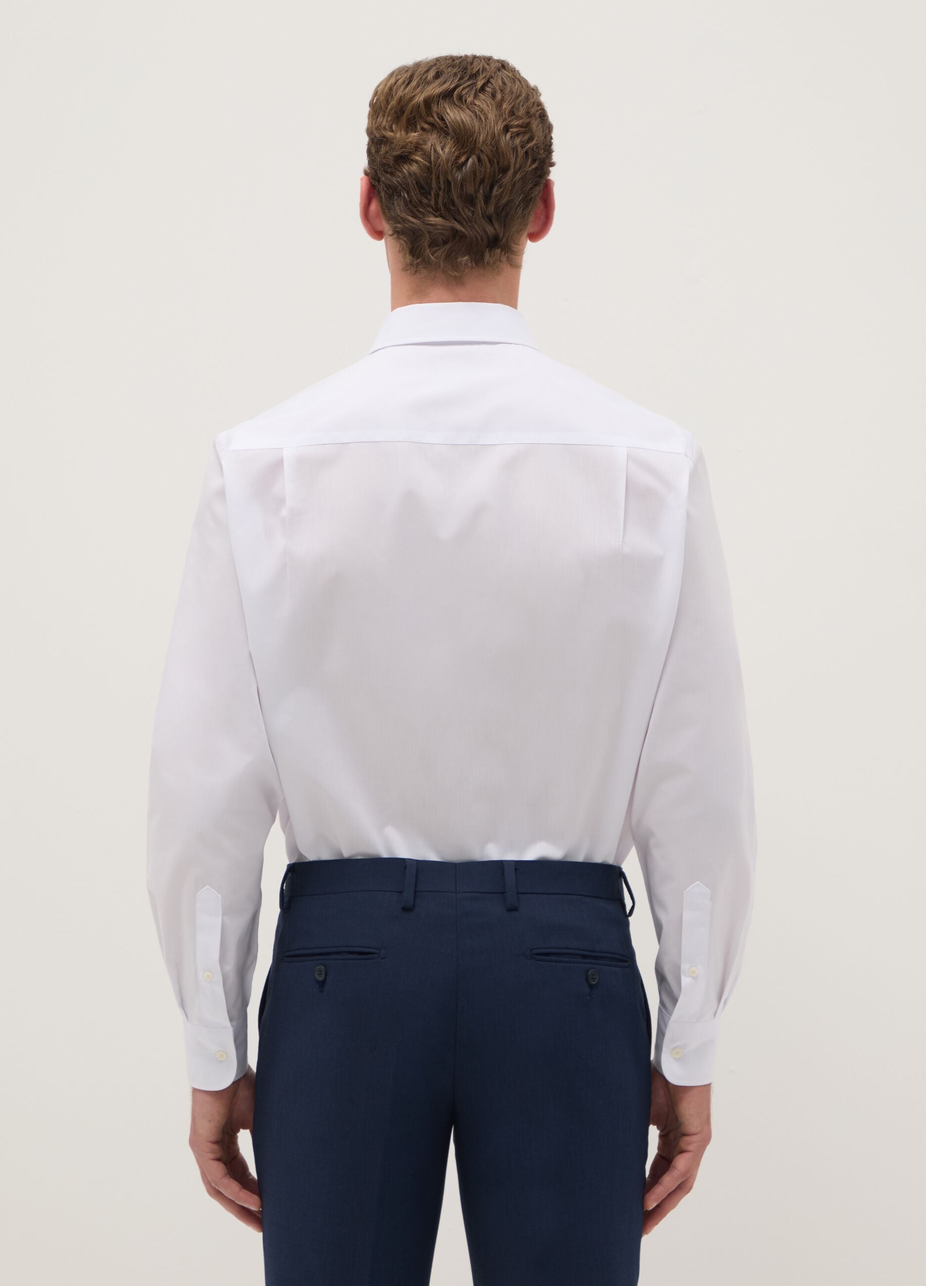 White shirt with classic collar regular fit