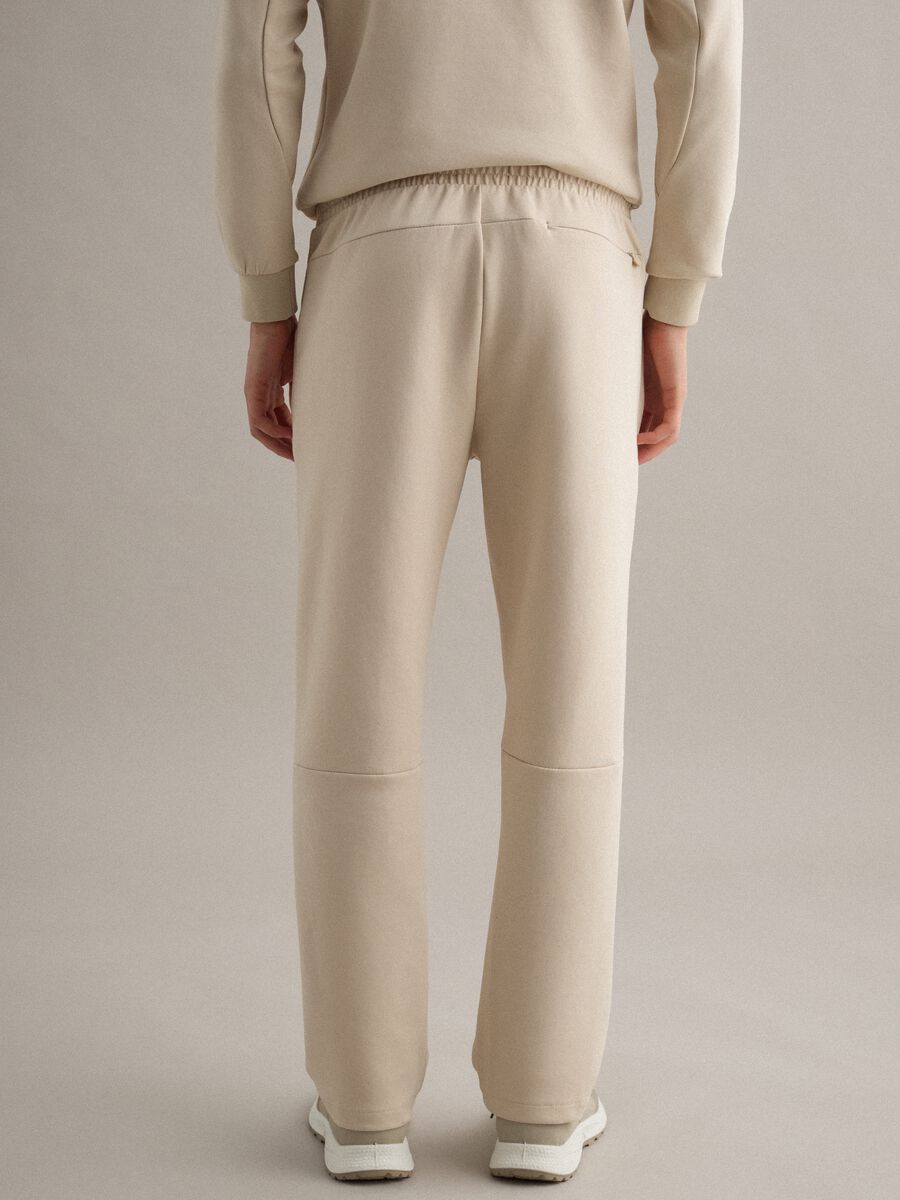 Pantaloni jogger in misto cotone elasticizzato beige regular fit_2