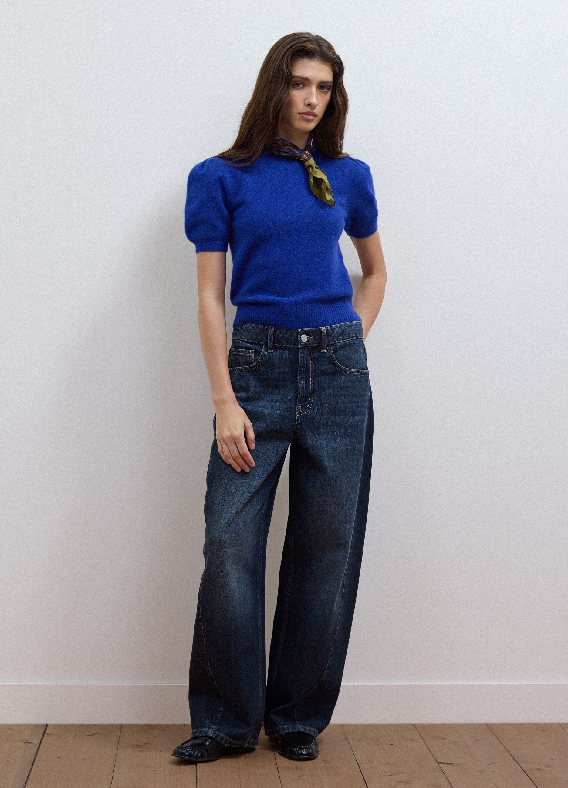 Blue stretch viscose crew-neck top, regular fit