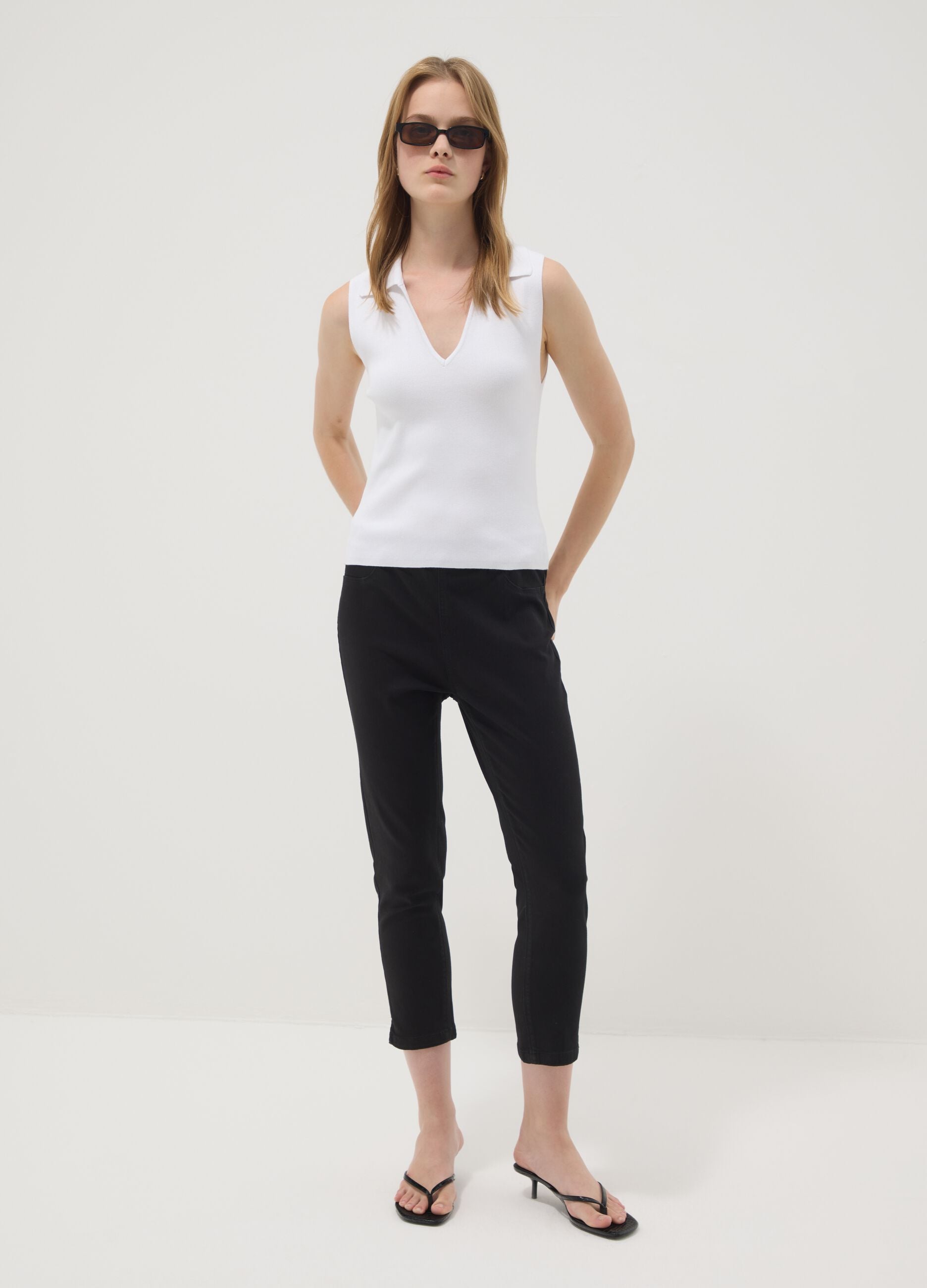 White viscose-blend top with collar