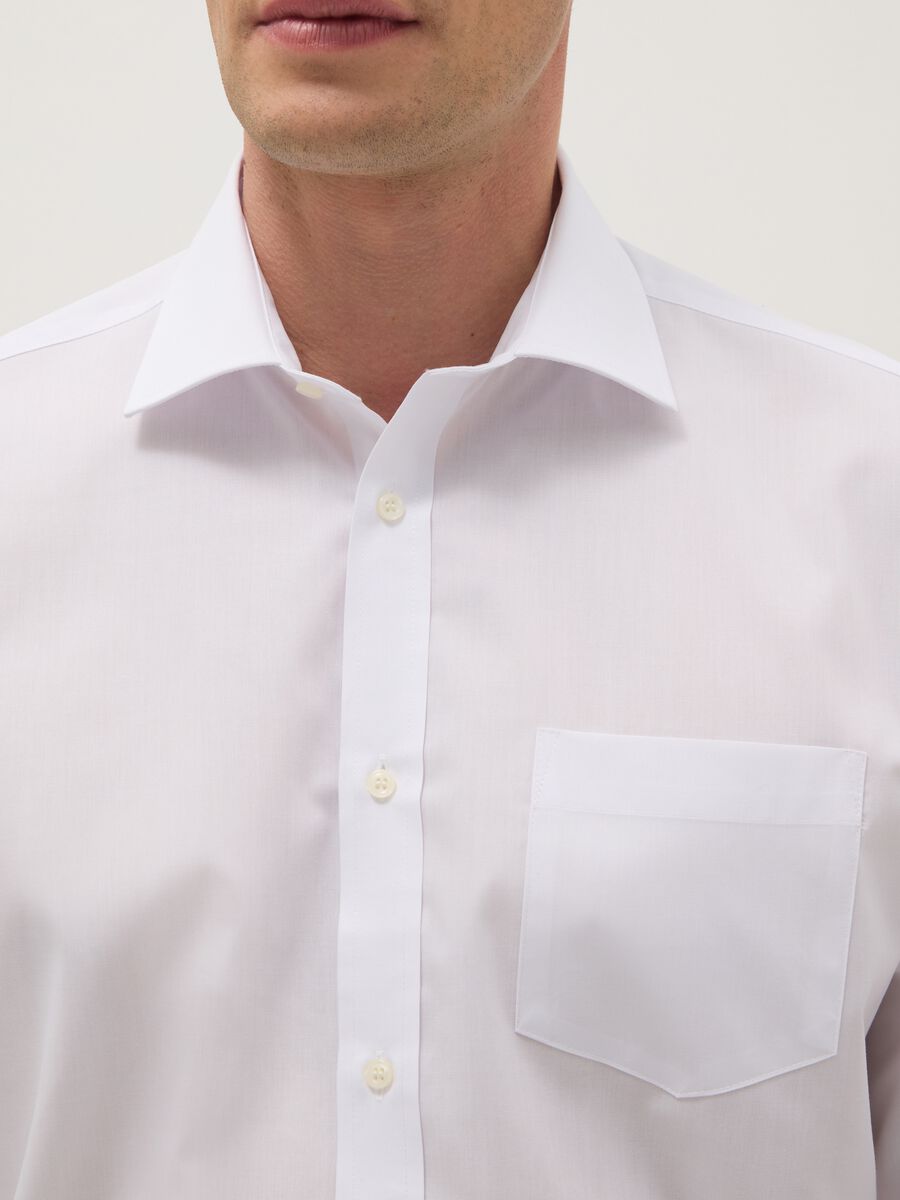 White cotton blend shirt regular fit easy iron_1