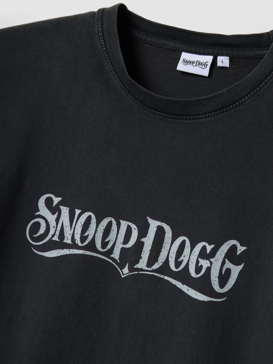 Black pure cotton relaxed-fit T-shirt with Snoop Dogg slogan_5