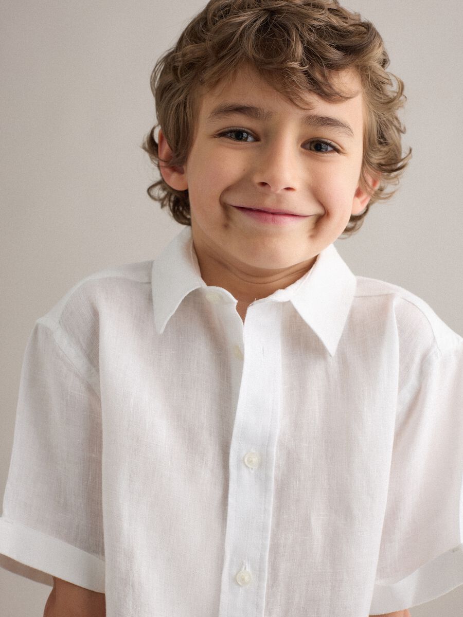 White pure linen oversized shirt for boys_2