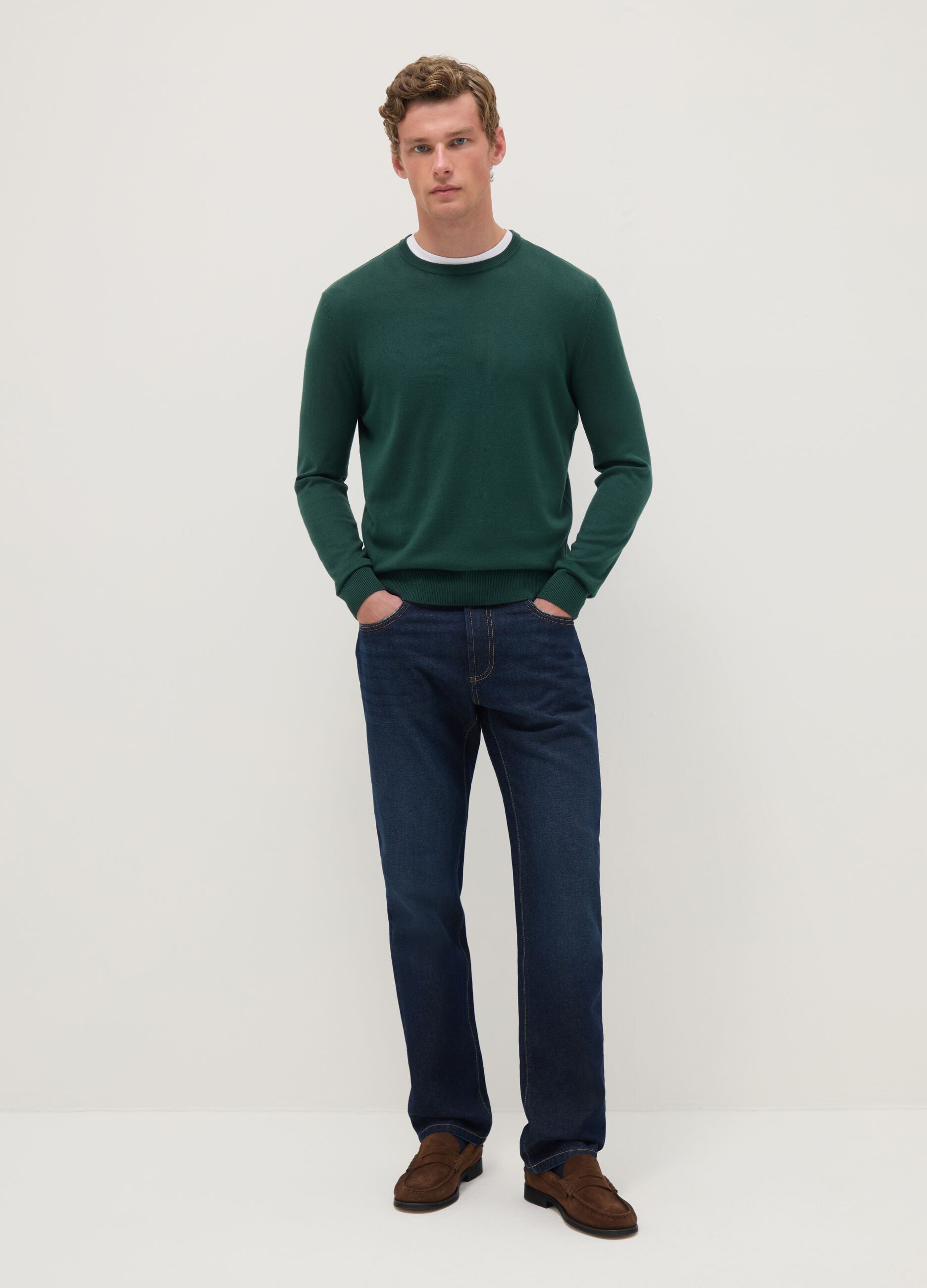 Green crewneck cotton blend pullover with regular fit