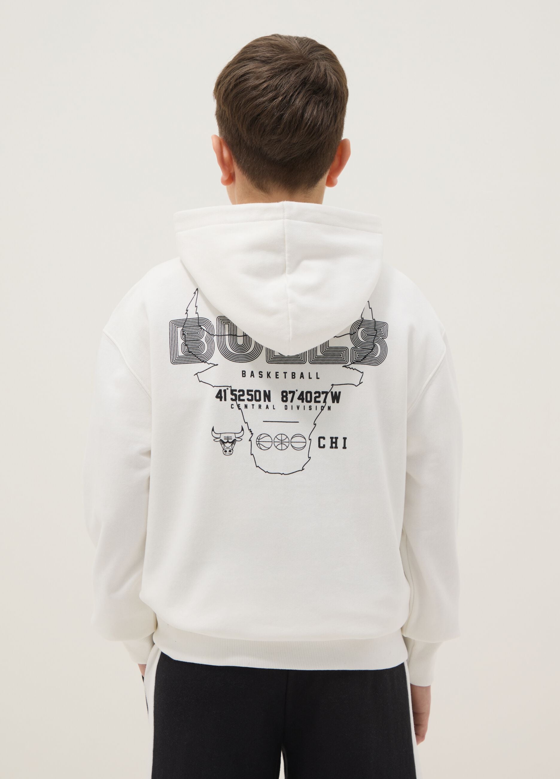 White cotton-blend kids' sweatshirt regular fit with Bulls print