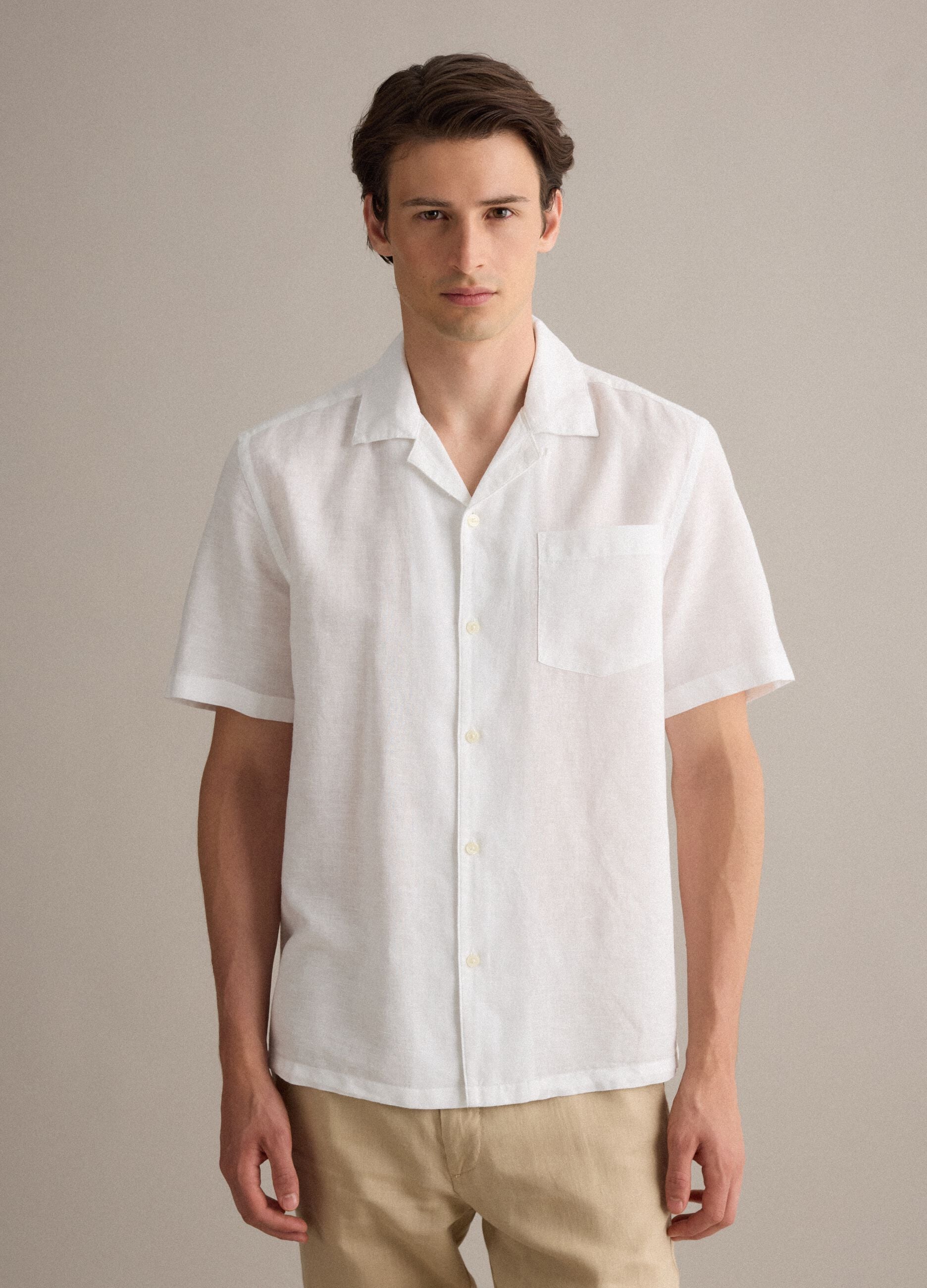 White linen-cotton blend shirt with bowling collar, regular fit