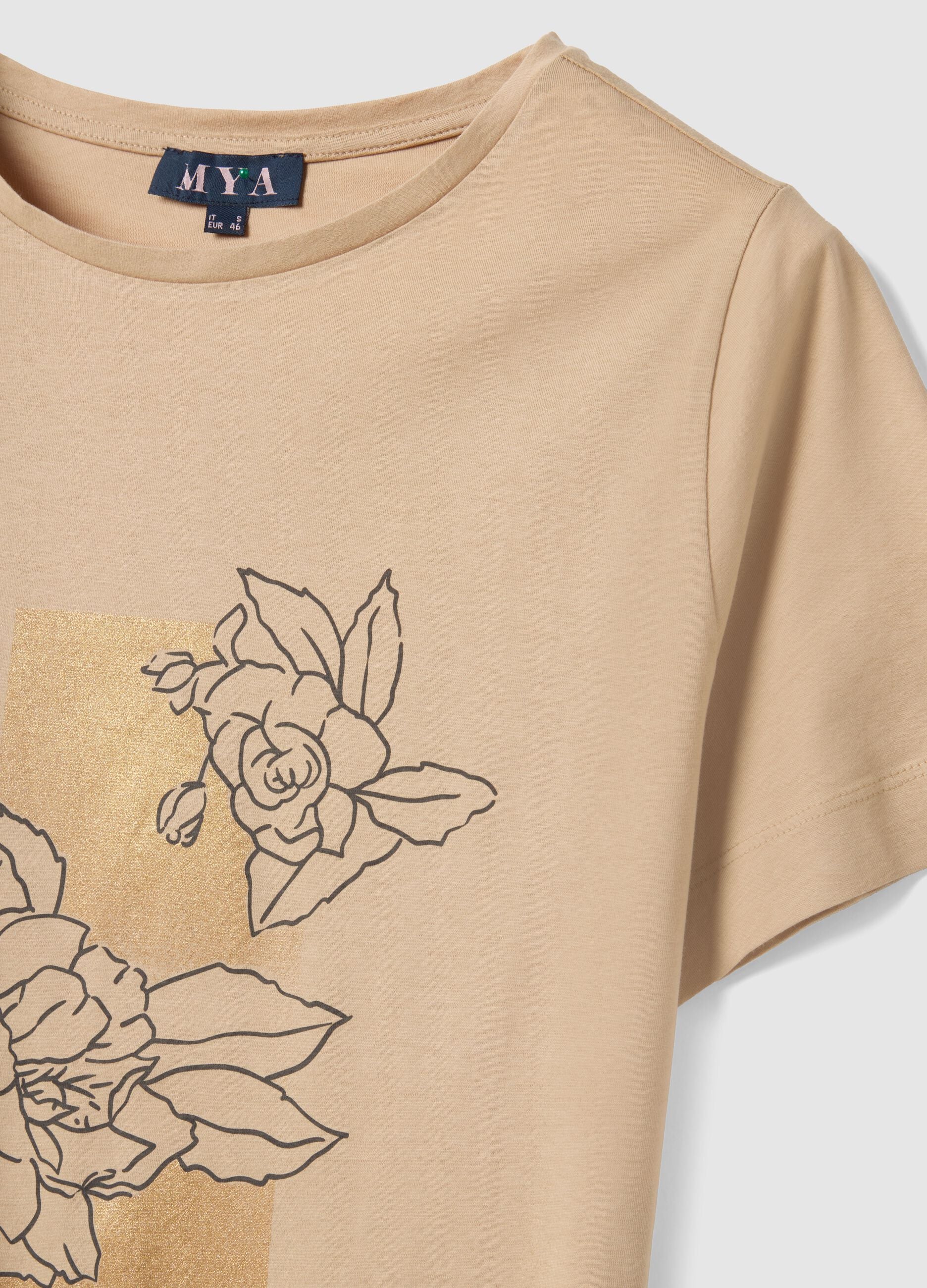 Beige short-sleeve pure cotton printed T-shirt, regular fit