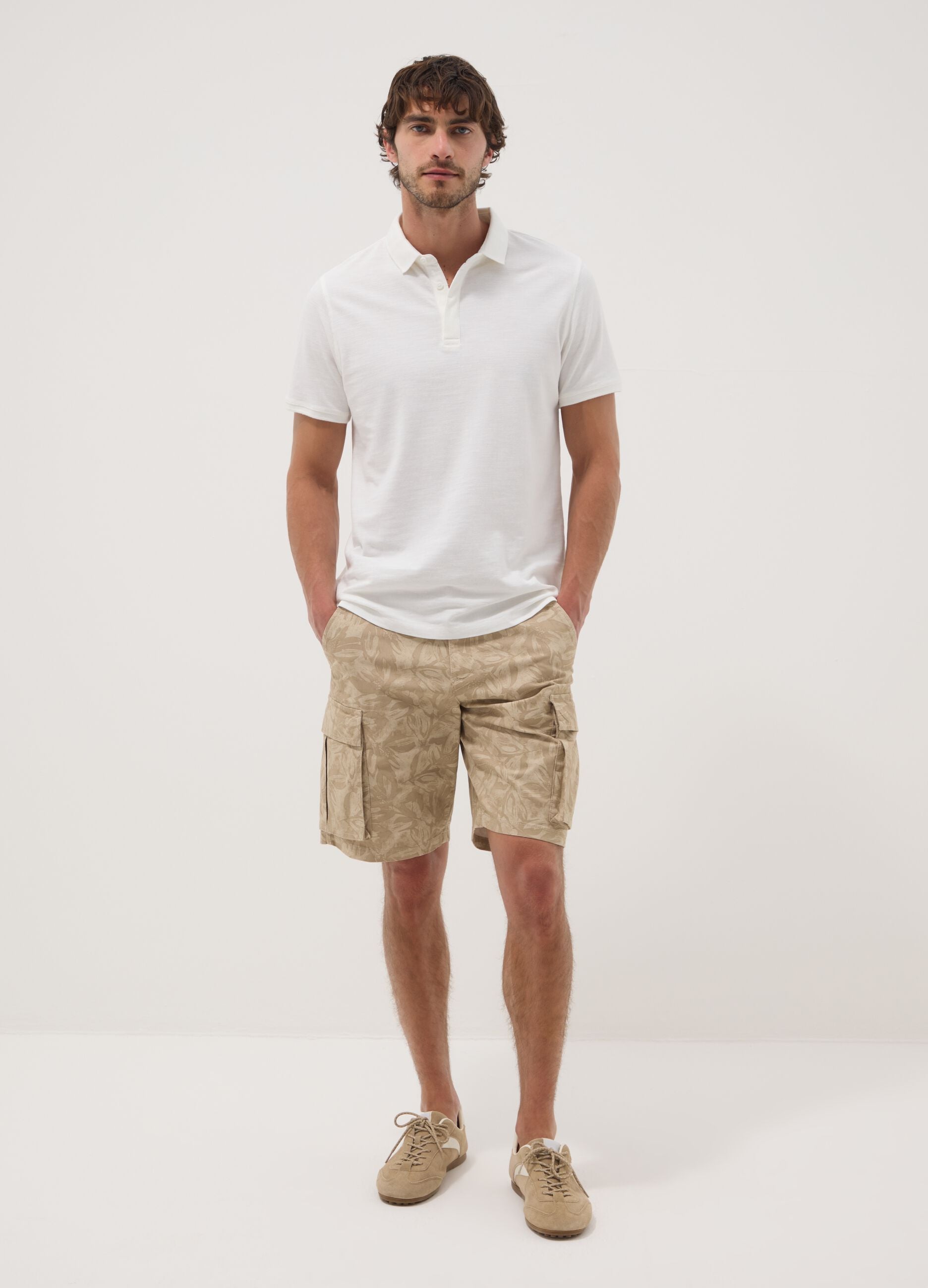 Beige stretch cotton cargo bermuda shorts
