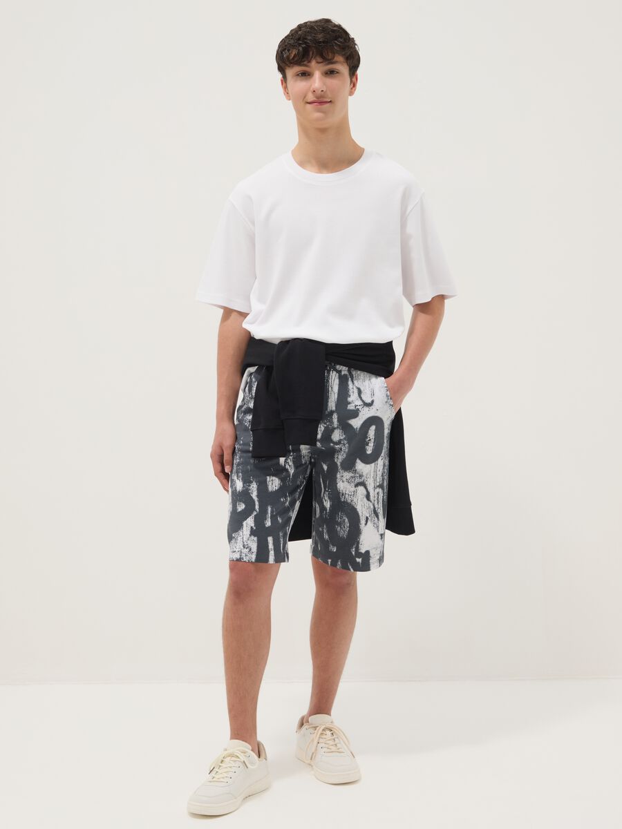 Shorts in puro cotone con stampa multicolor da ragazzo regular fit_0