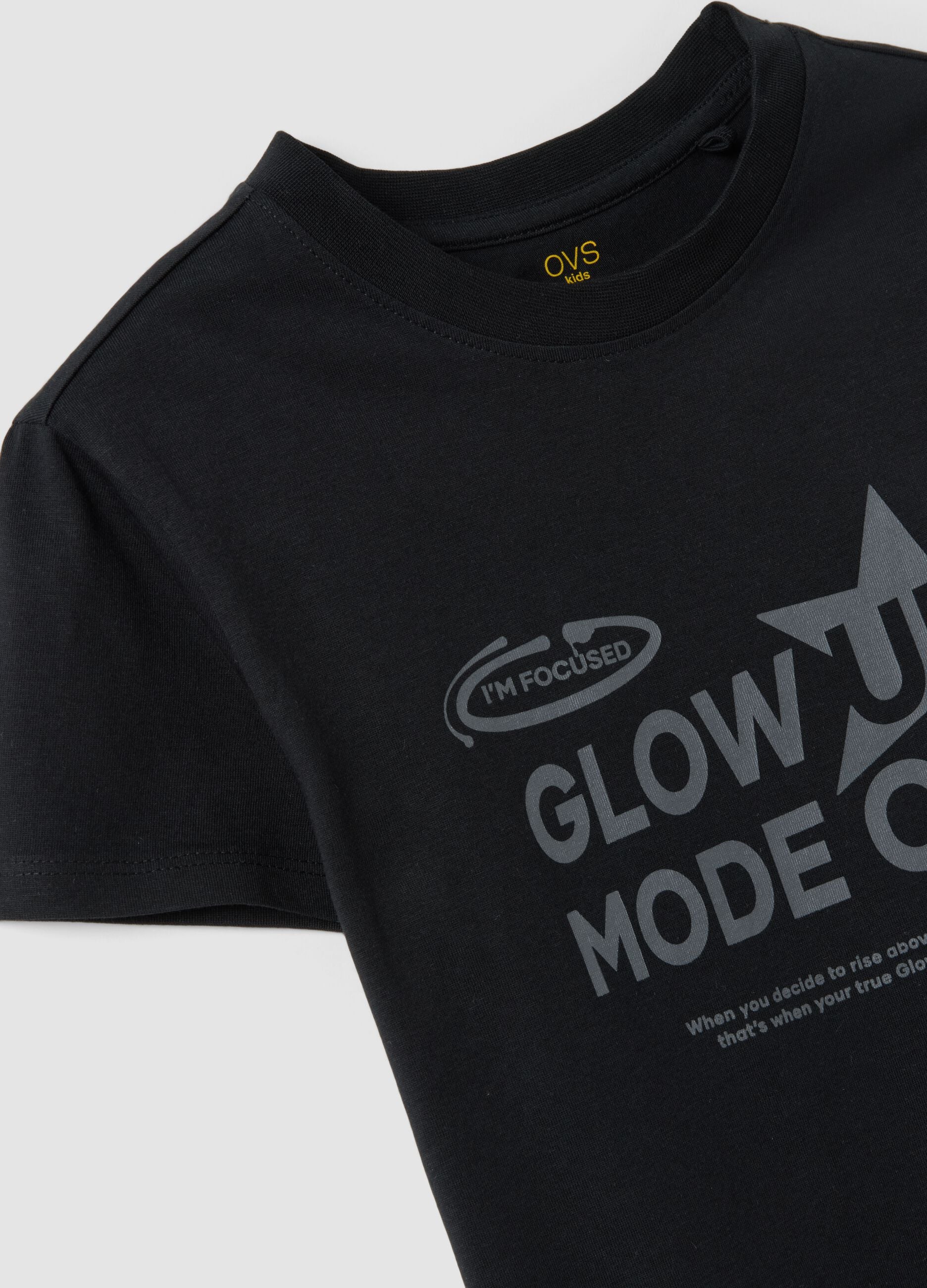 Black organic cotton T-shirt with silver graphic for girls