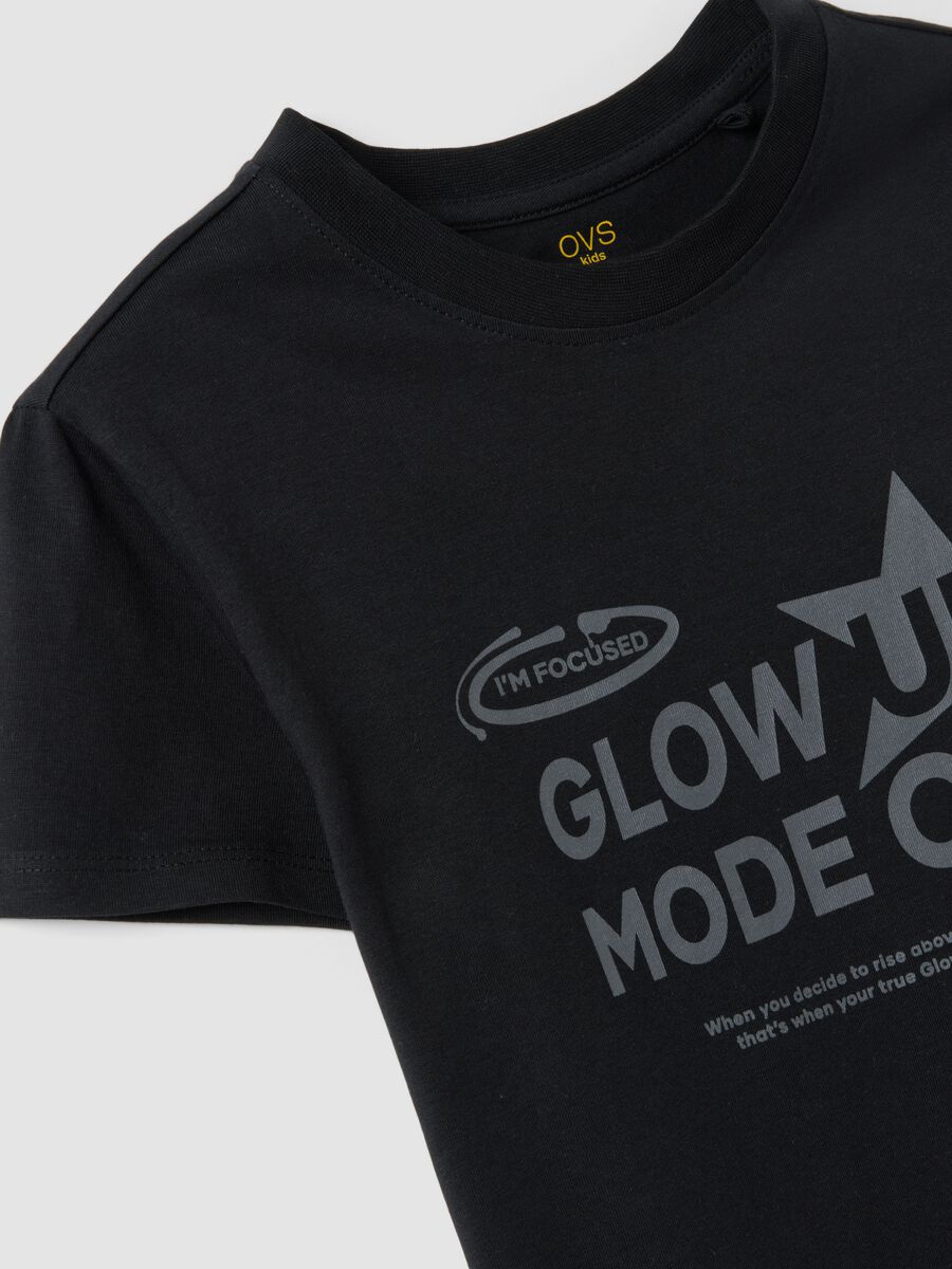 Black organic cotton T-shirt with silver graphic for girls_5
