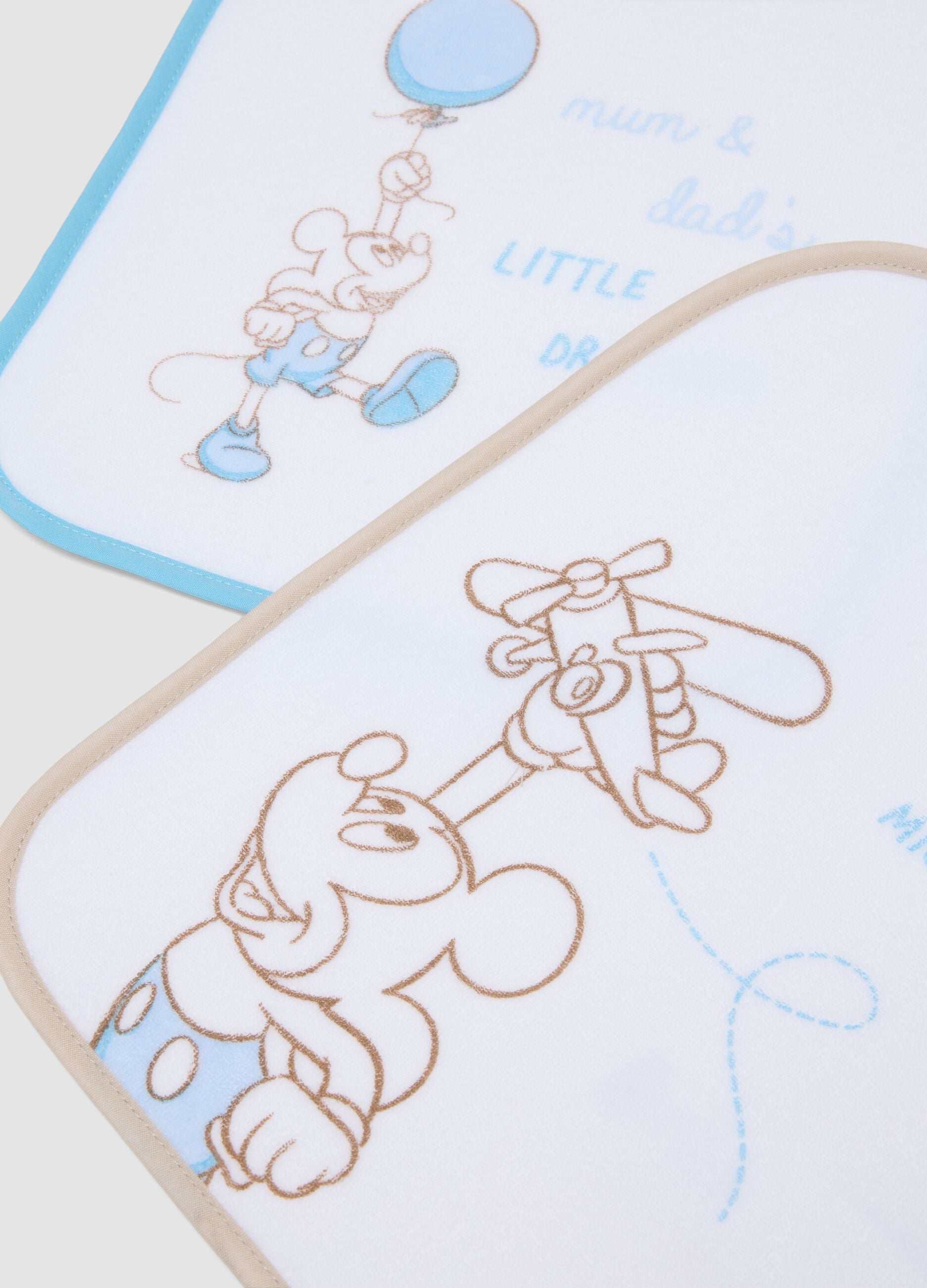 3-pack of organic cotton bibs with Mickey Mouse prints for baby