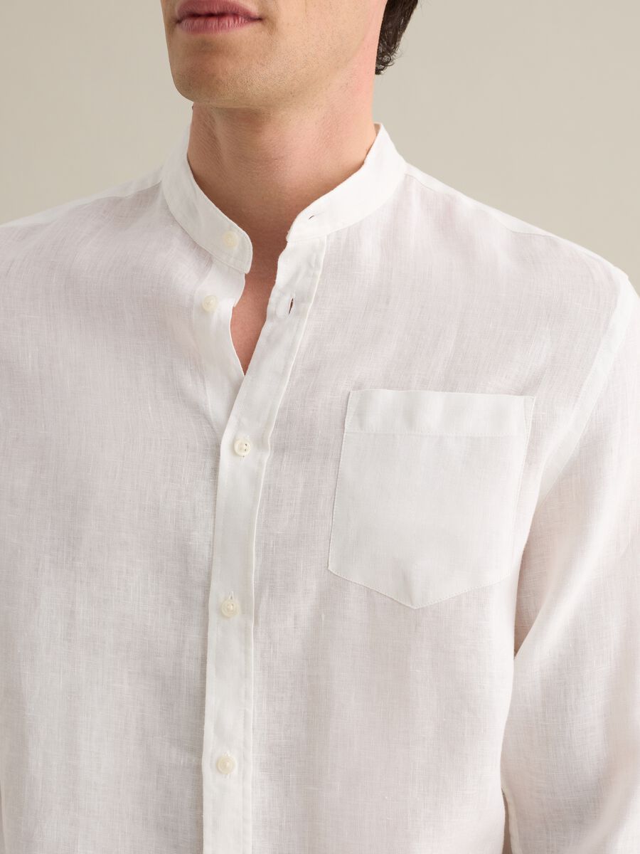 Men&rsquo;s white regular-fit shirt in 100% linen_2