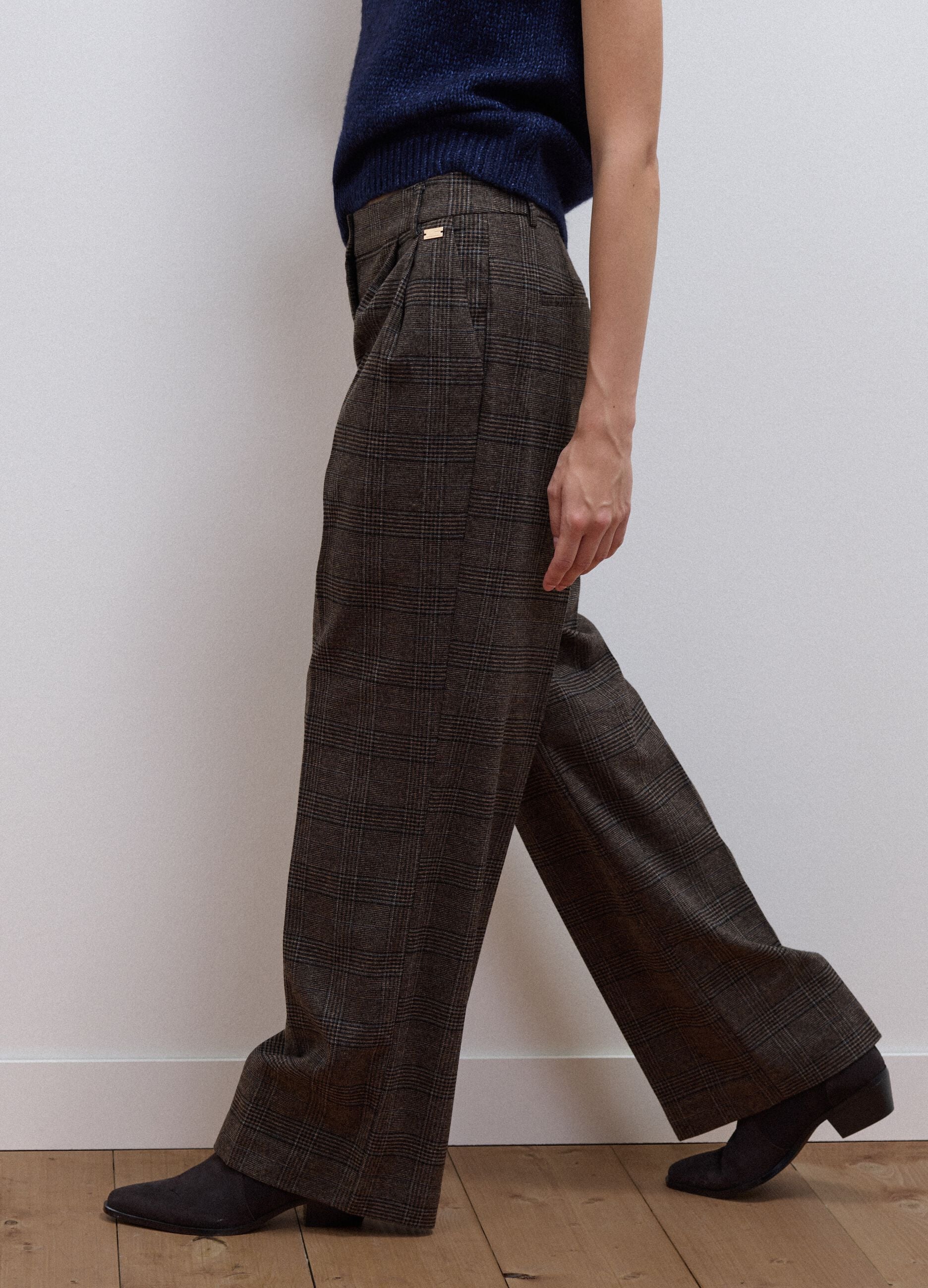 Brown wide-leg checked stretch-viscose trousers