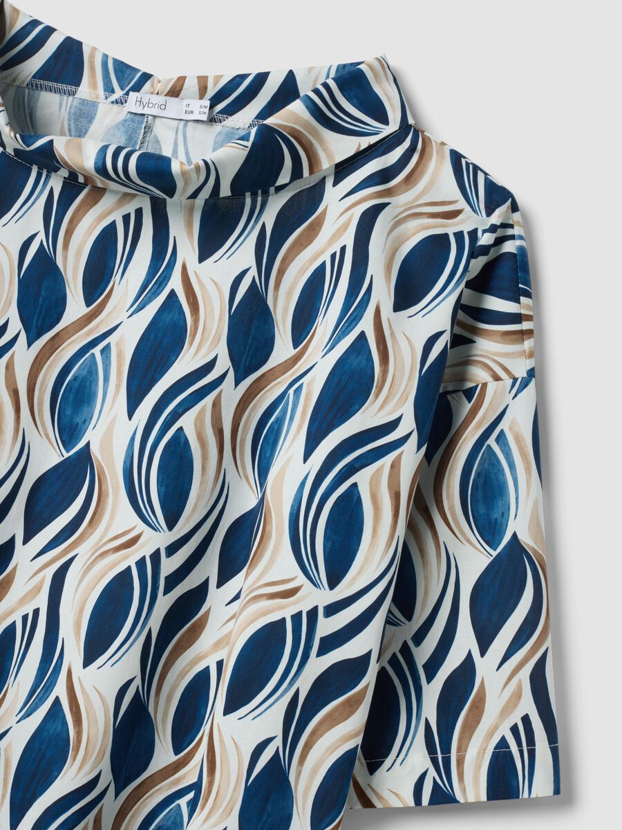 Multicoloured stretch cotton top with soft collar_5