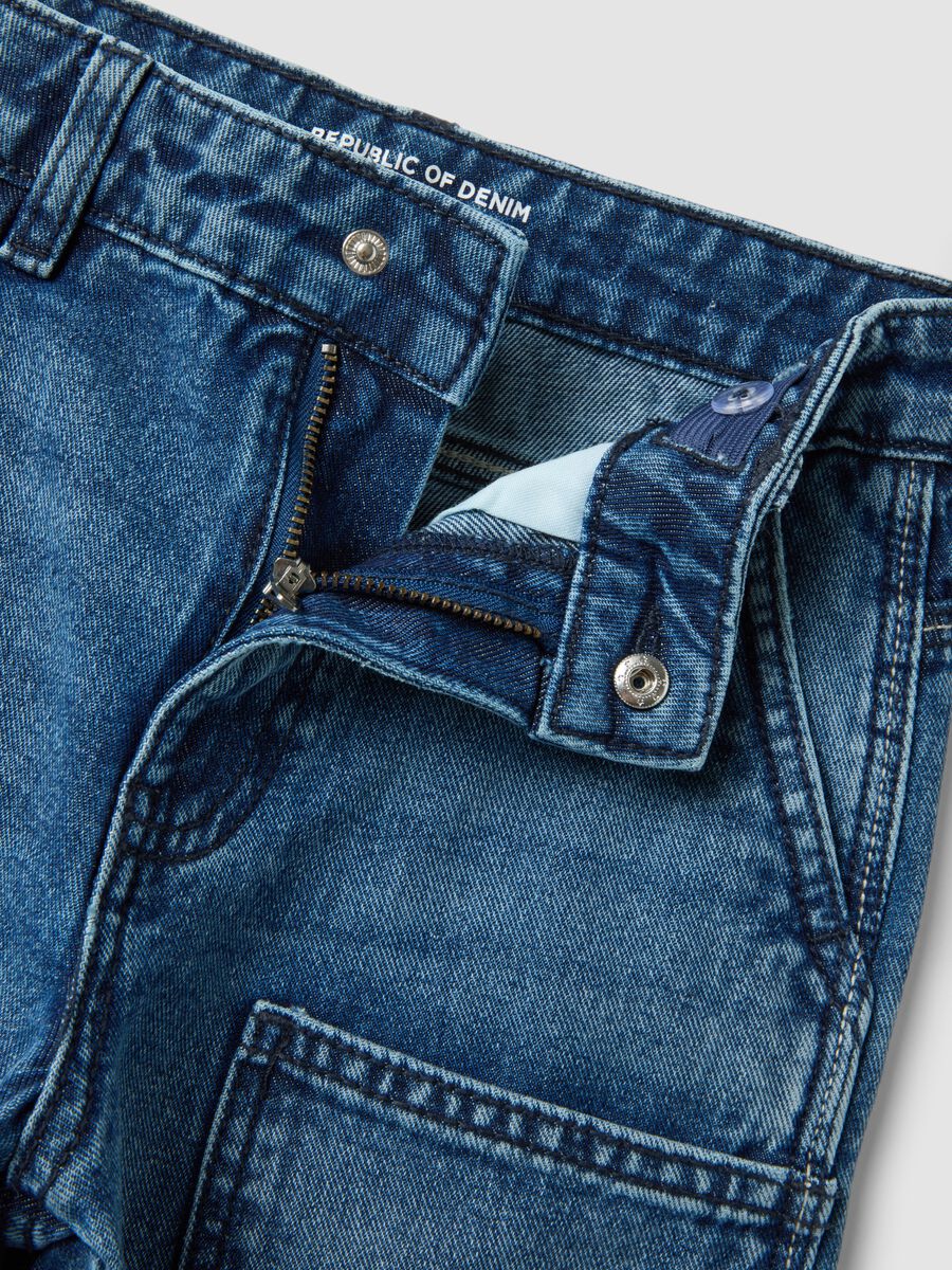 Blue pure cotton jeans with patch pockets, loose fit for boys_2