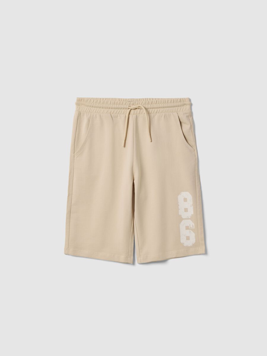 Boys' regular fit beige pure cotton shorts with print_3