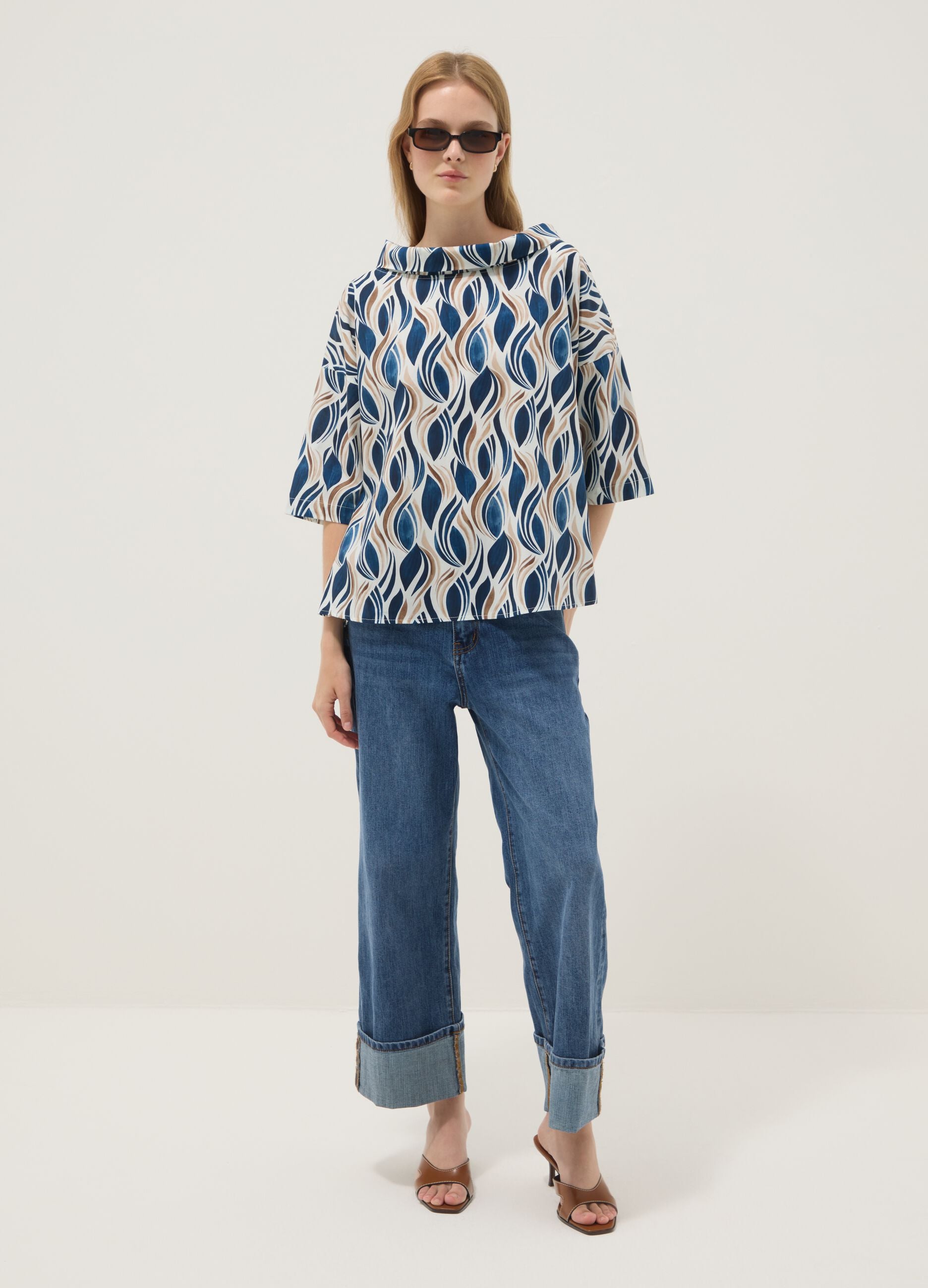 Multicoloured stretch cotton top with soft collar