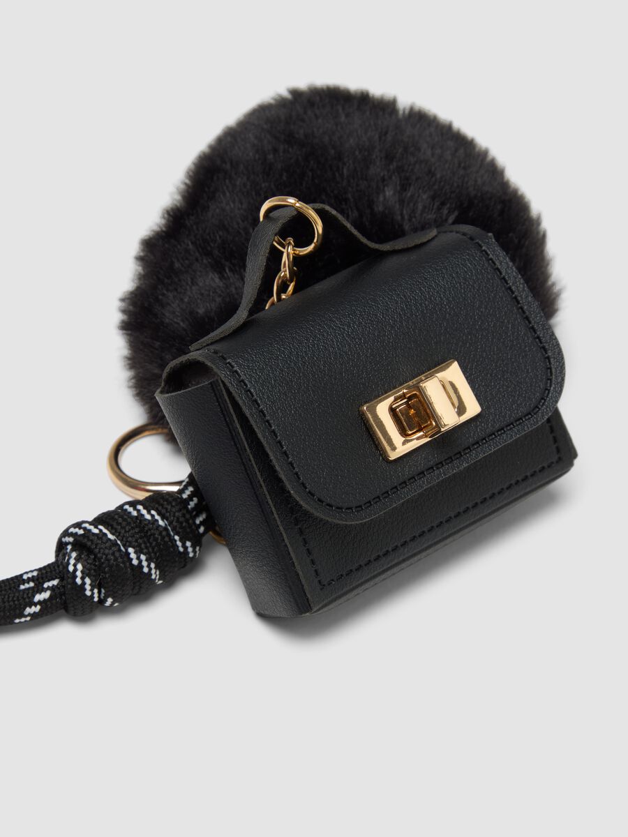 Portachiavi nero con charm a cuore e borsetta_1