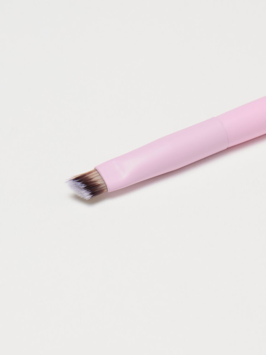 Make-up brush for eyeliner_2