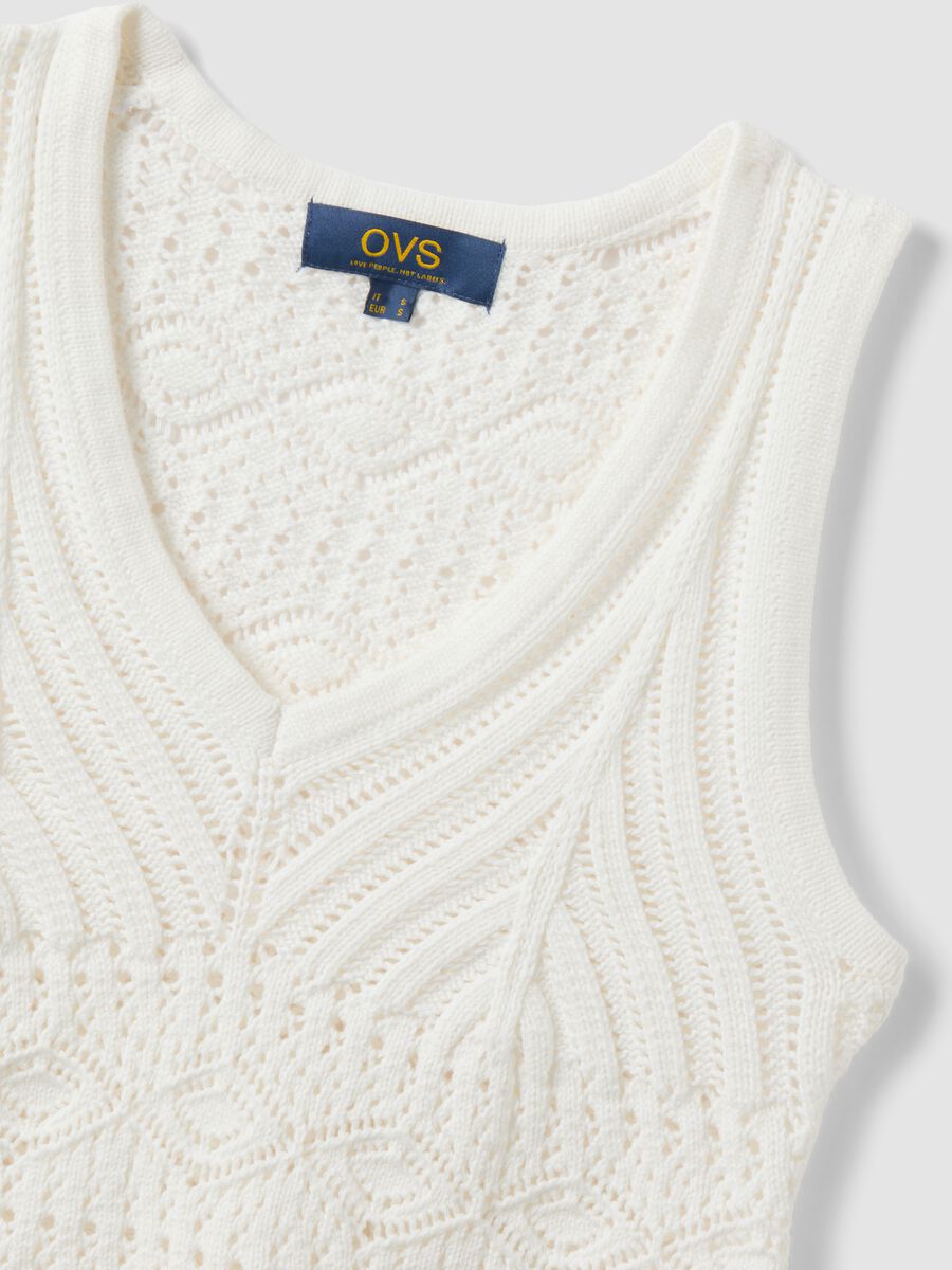 White pure cotton regular-fit tank top with openwork knit pattern_5