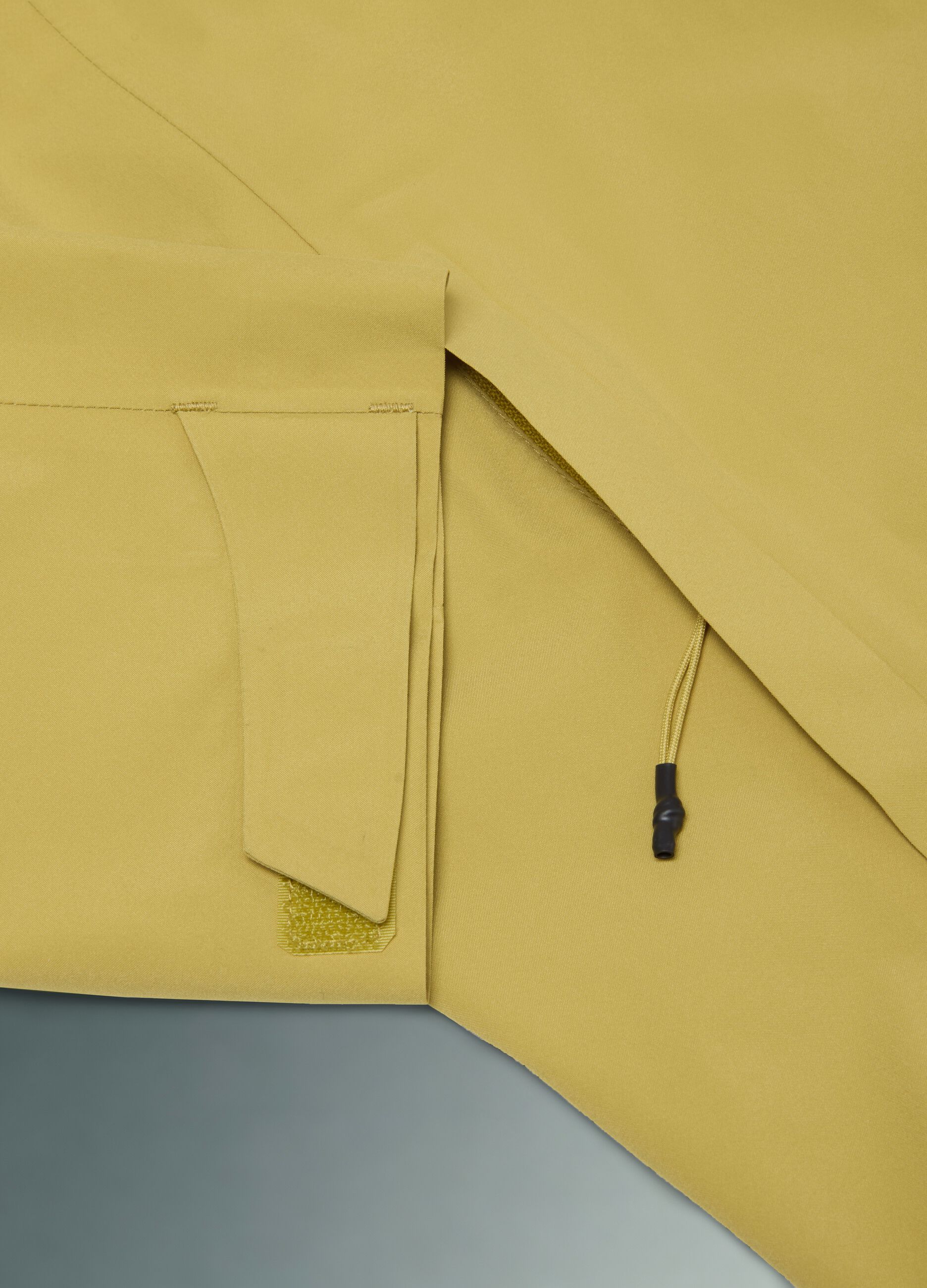 ALTAVIA Rain Shell Jacket WITH DEBORAH COMPAGNONI