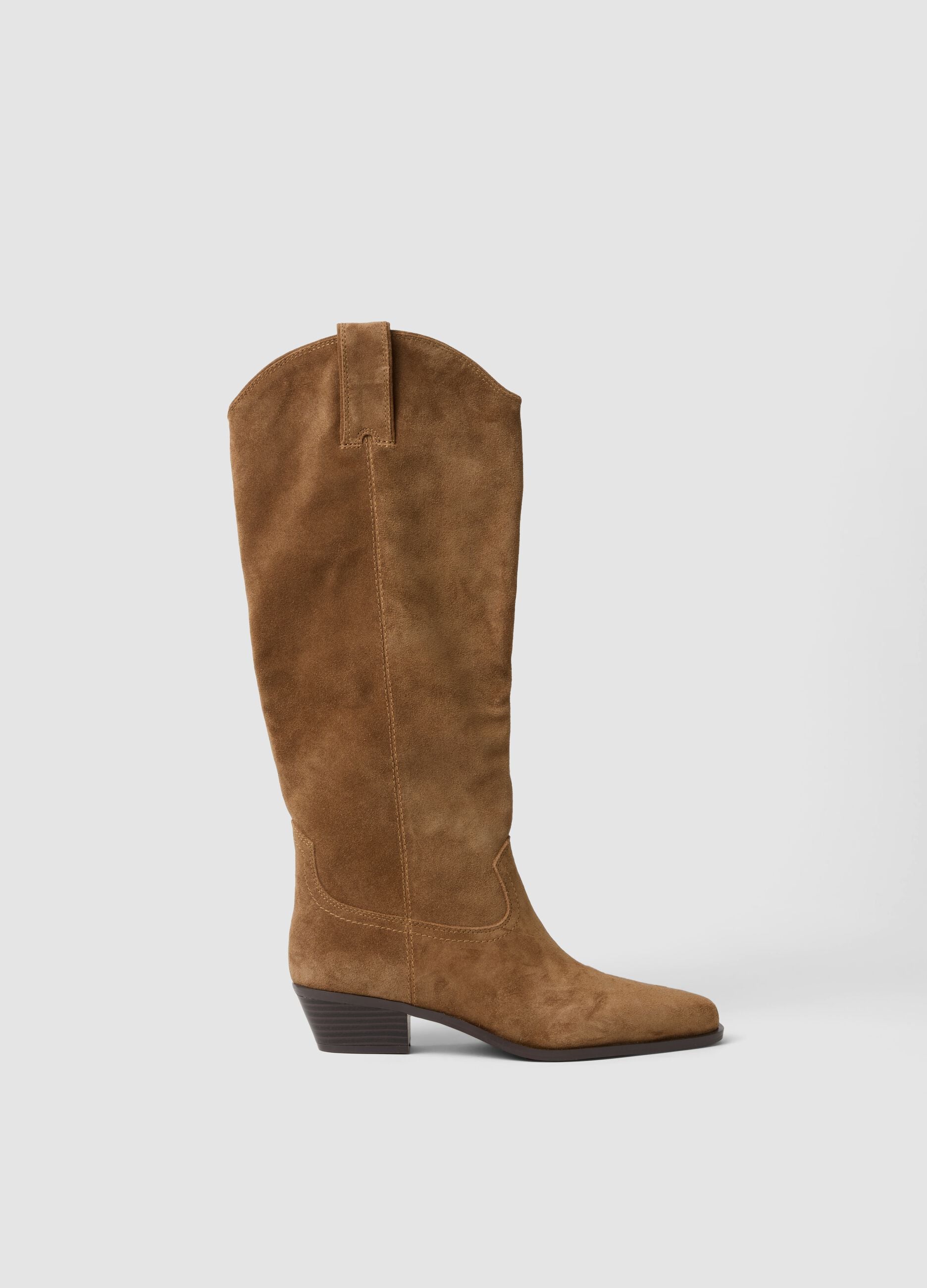 Brown low-heel genuine leather boots